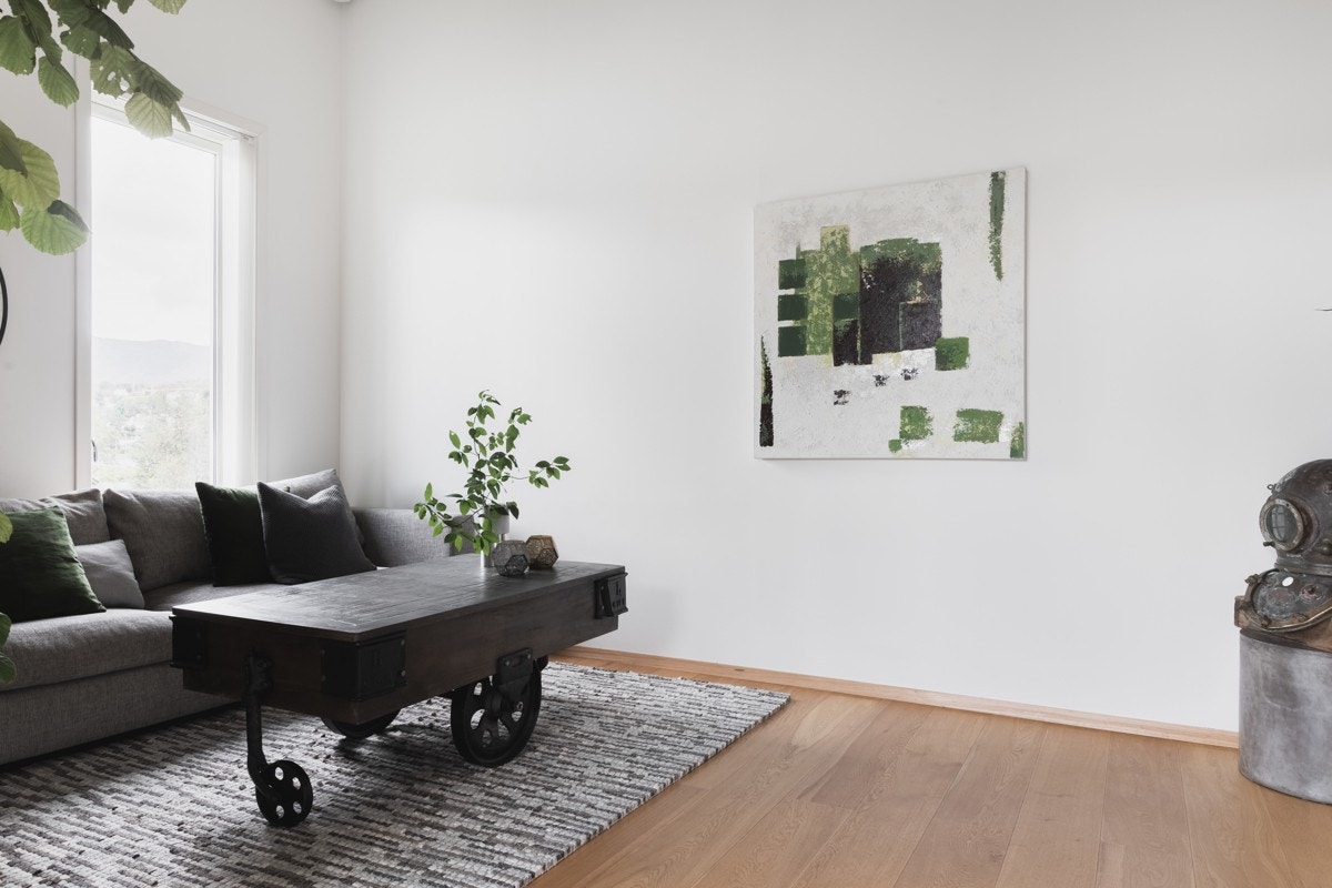 Dette rommet kan fint gjøres om til leilighetens tredje soverom om man har behov. Galleribilde