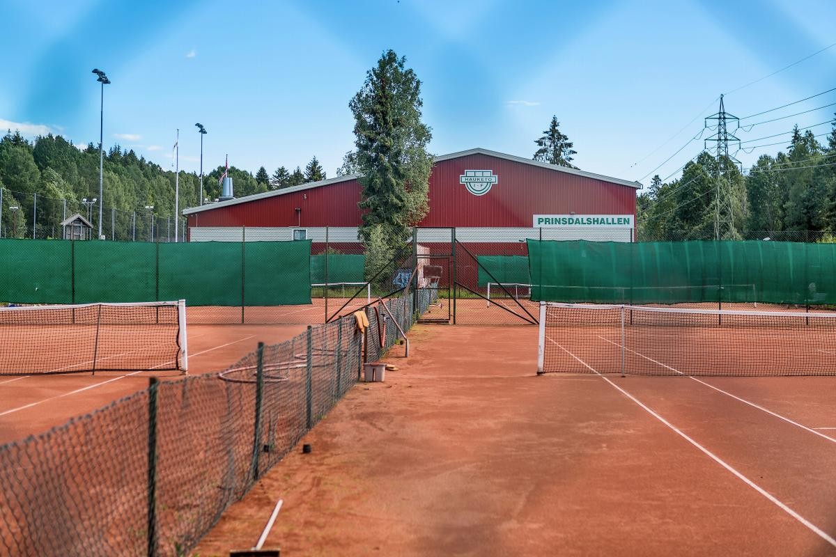 Prinsdal Idrettspark - tennisbaner. Galleribilde