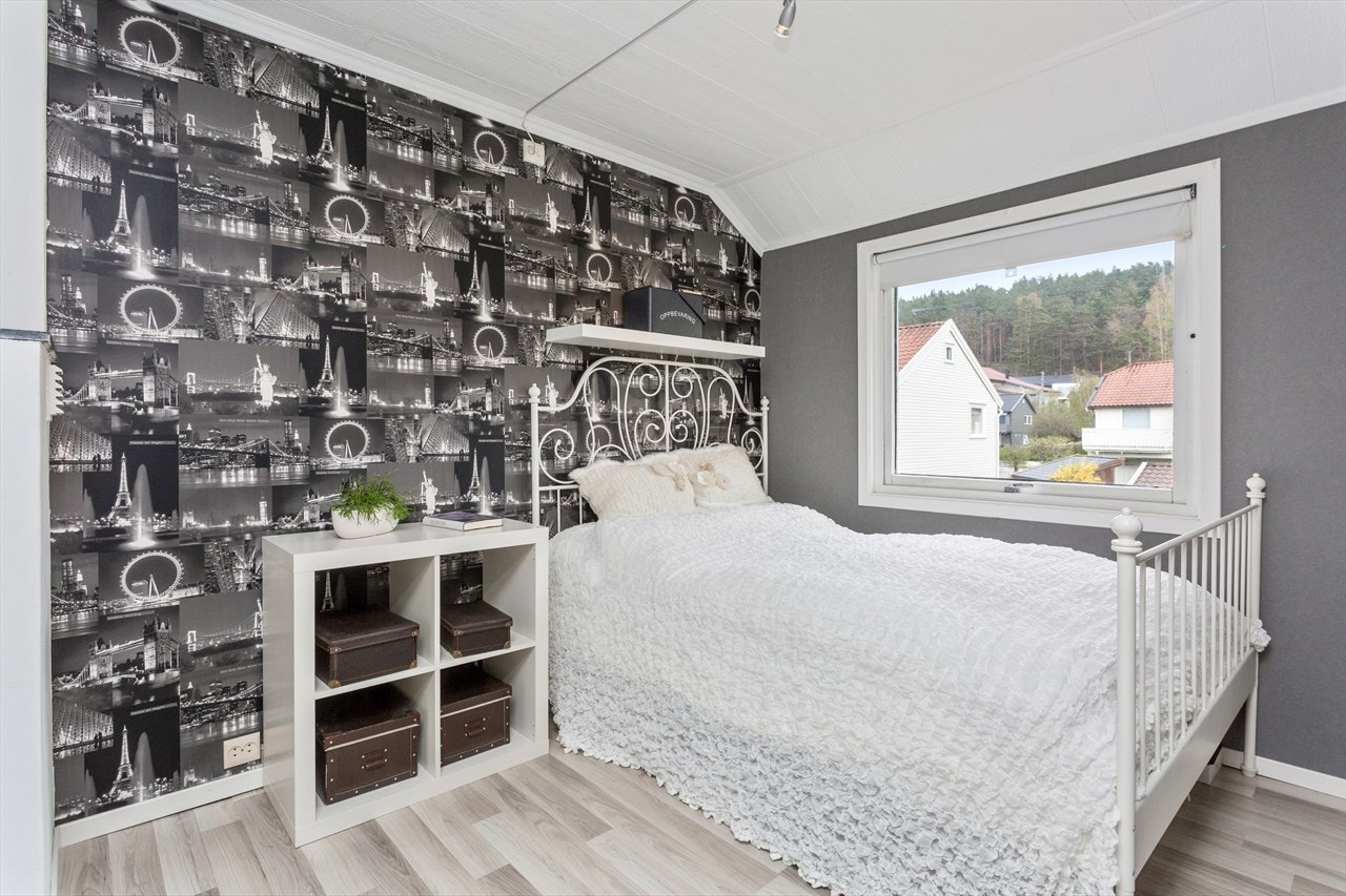 Soverom hoveddel. Galleribilde