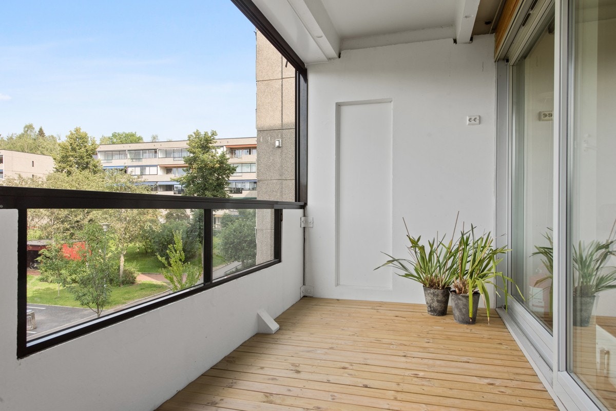 Her er det fine muligheter til å innrede med utemøbler. Galleribilde