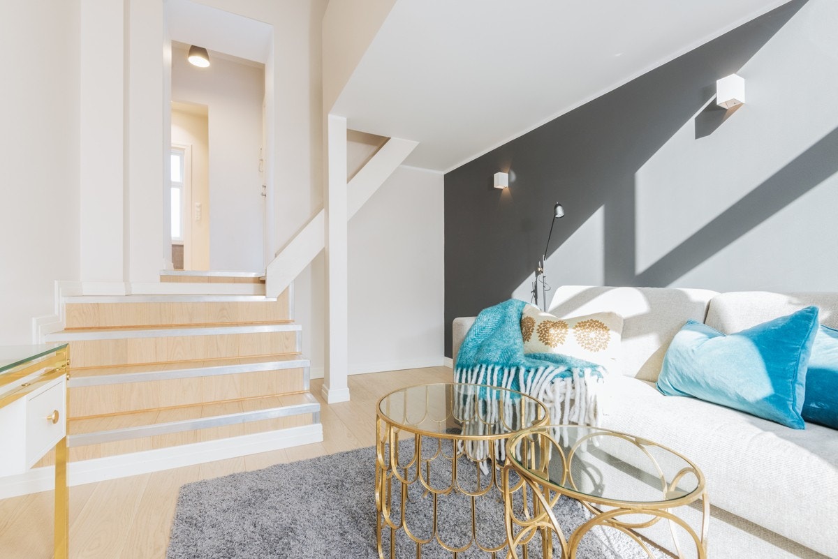 God plass til sofa og stueløsning Galleribilde