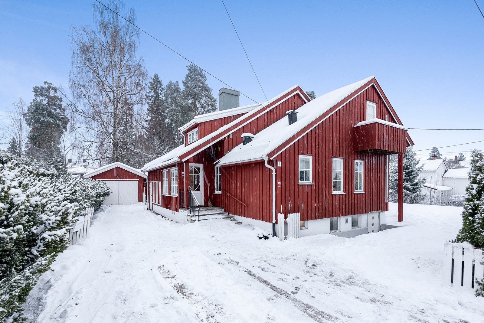Gjerde med egen port er satt opp etter bilde ble tatt. Galleribilde