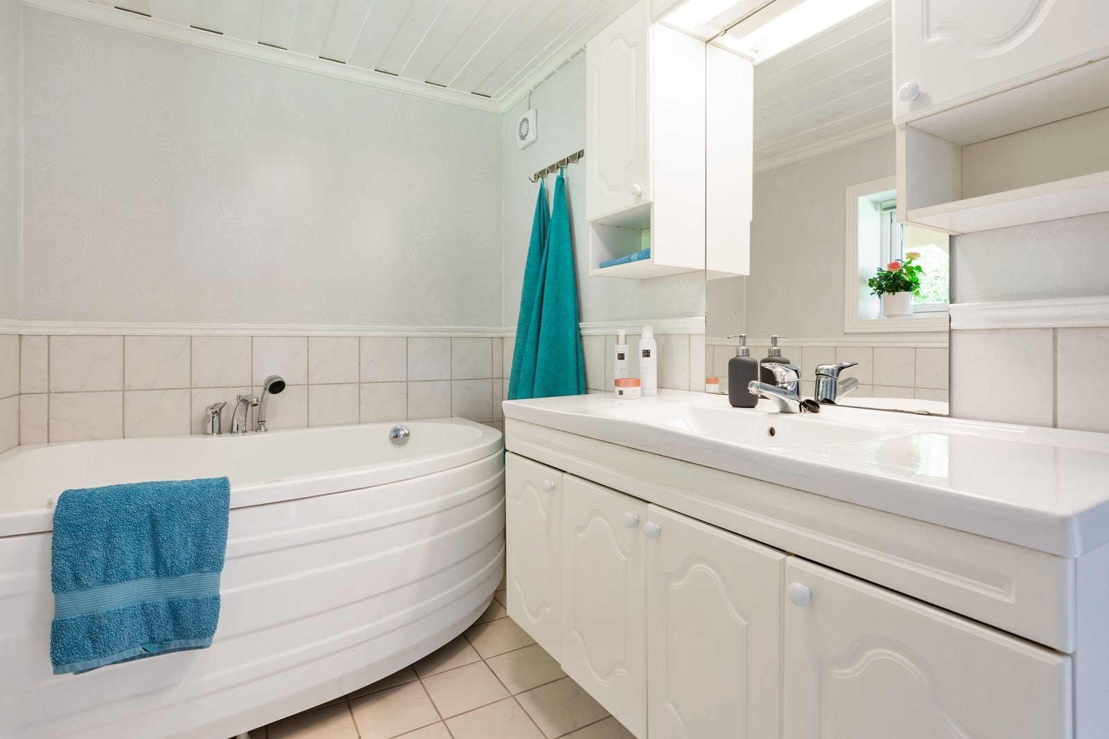 Servant plass til oppbevaring Galleribilde