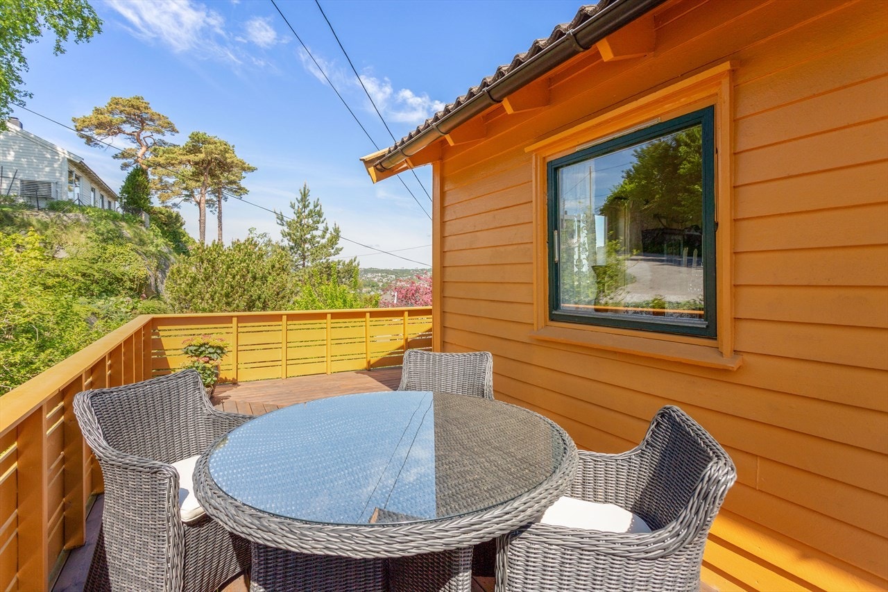 Her har du kveldssol til ca. kl. 21 om sommeren! Galleribilde