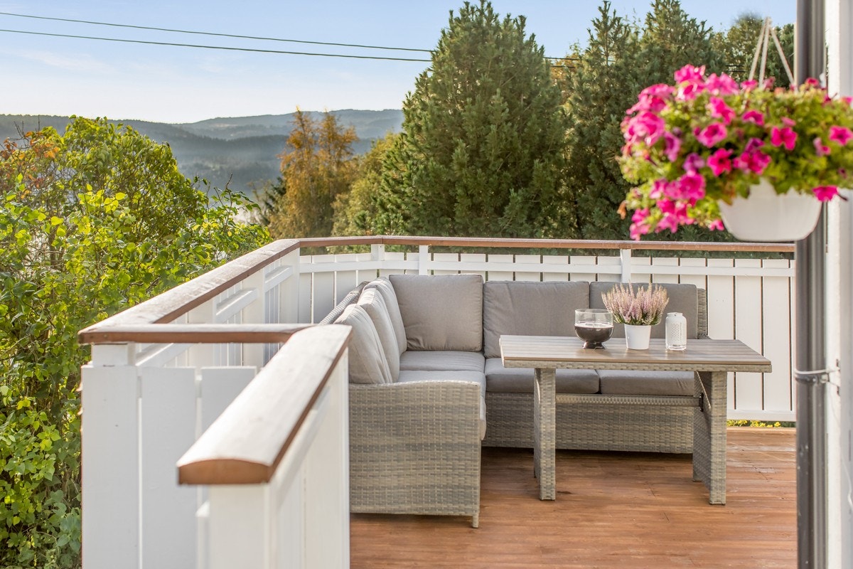 I tillegg ble taktekking og lekter skiftet i 2010, samt at nord-/vestvegger ble etterisolert og fikk ny kledning i 2017. Galleribilde