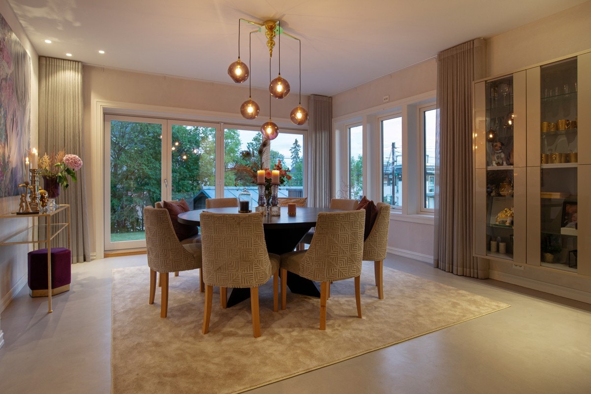 Stemning kveld. Galleribilde