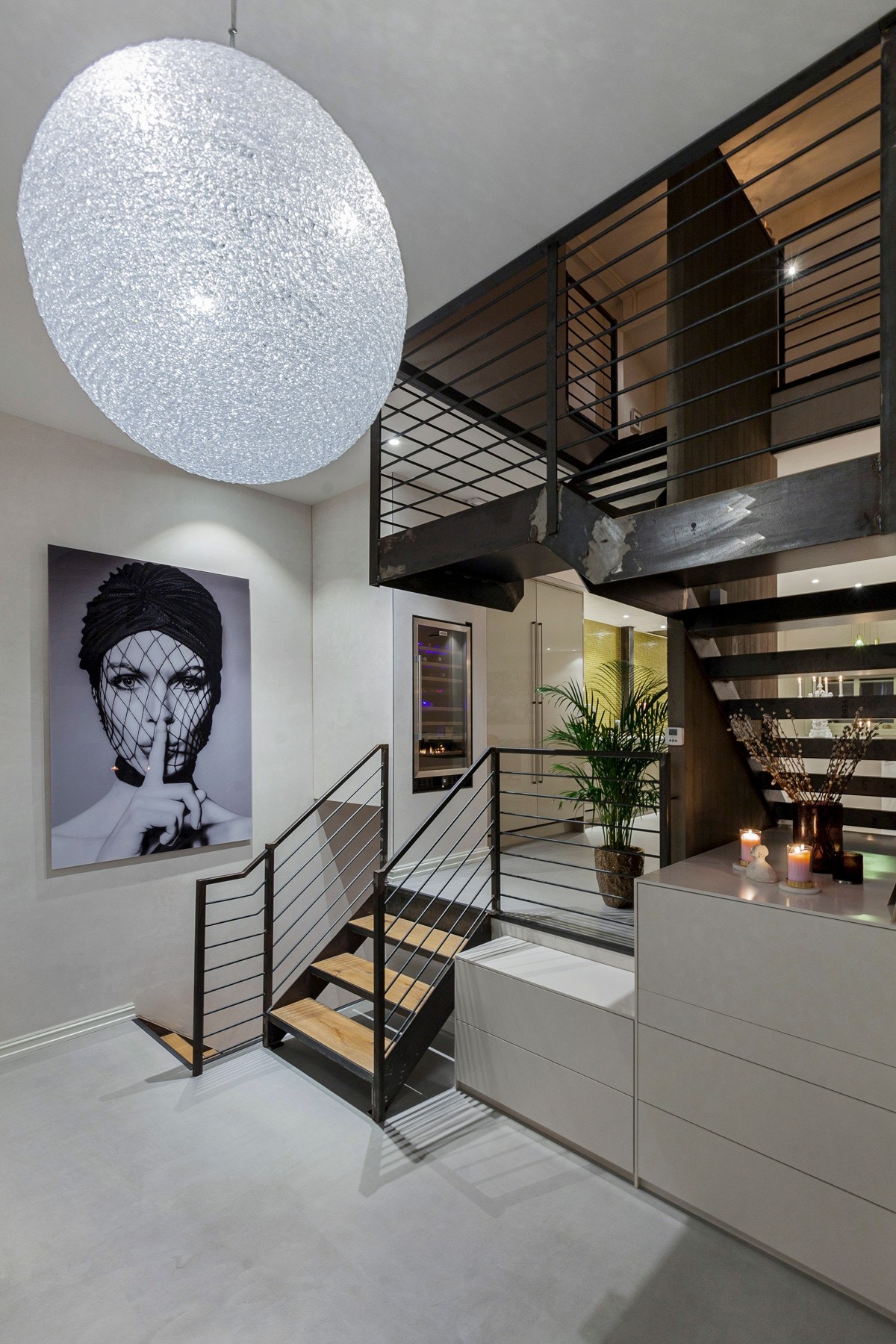 Stemning trapp. Galleribilde