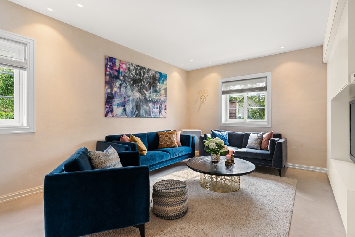 Stue 1.etasje. Galleribilde