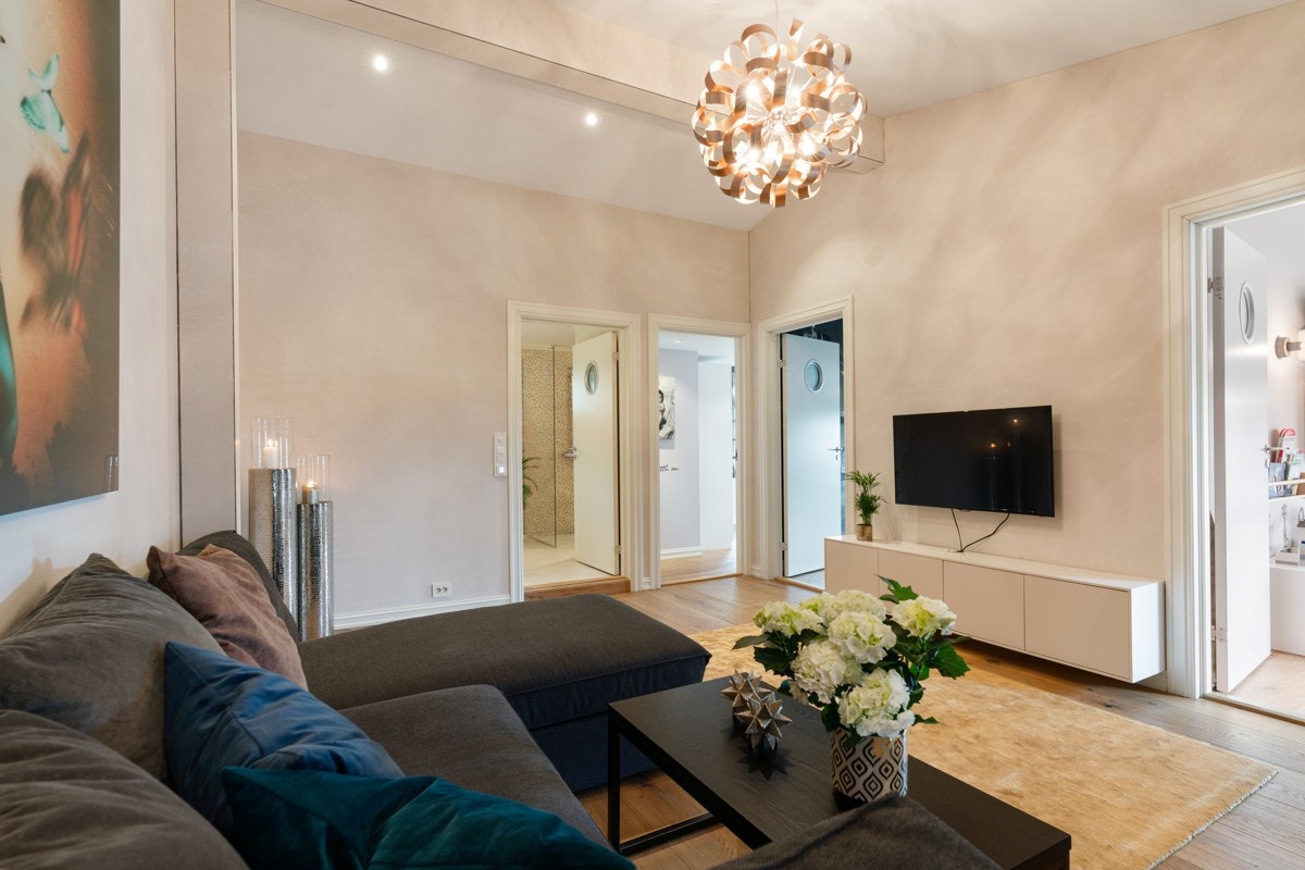 2.etasje inneholder stue, 4 romslige soverom og bad/wc. Galleribilde