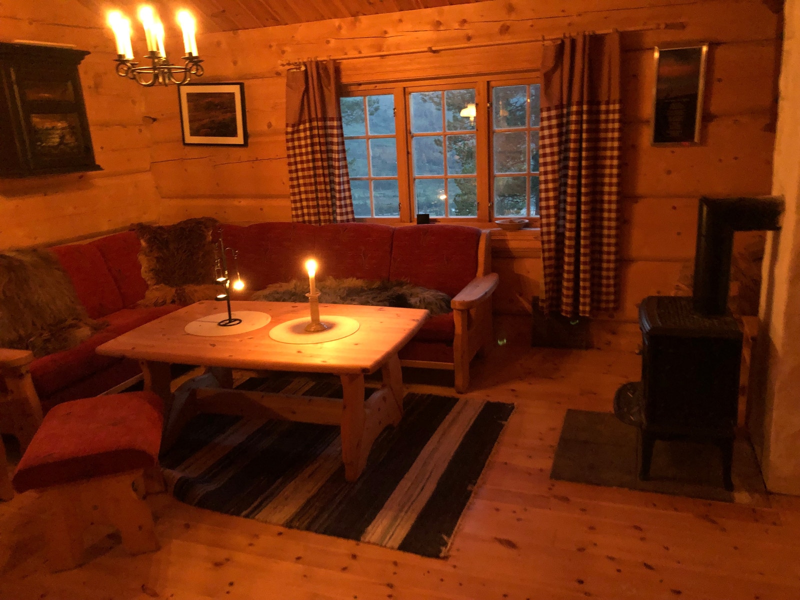 Stua med ovn Galleribilde