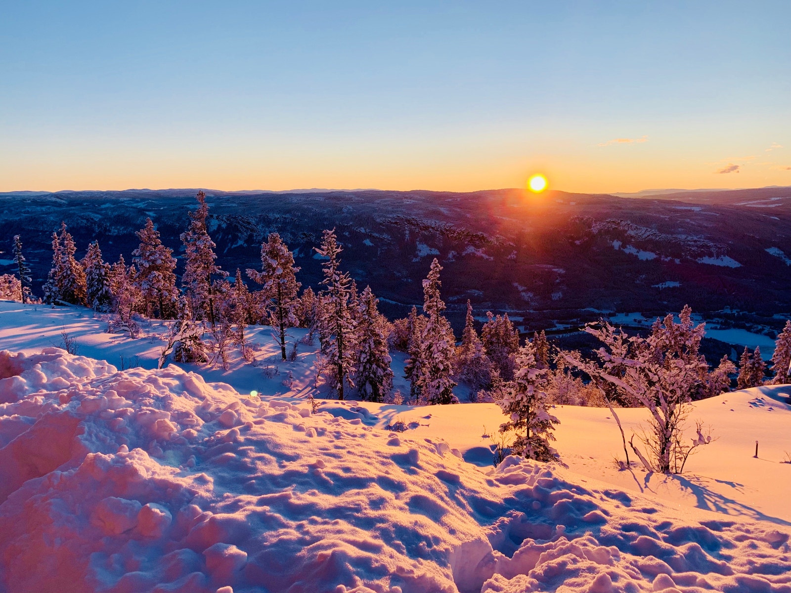 Solnedgang over Gol Galleribilde