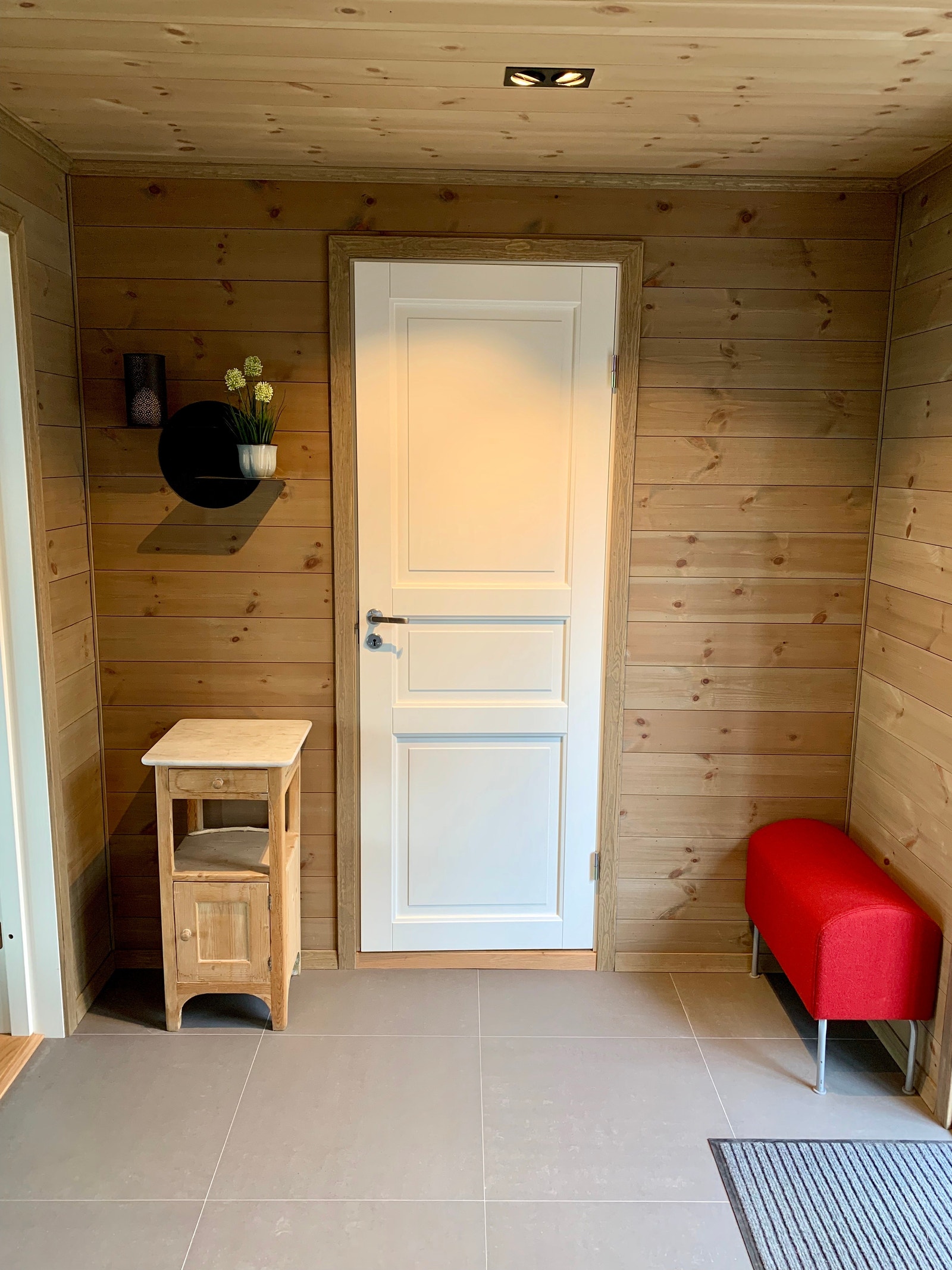 Entre mot toalett & vaskerom Galleribilde