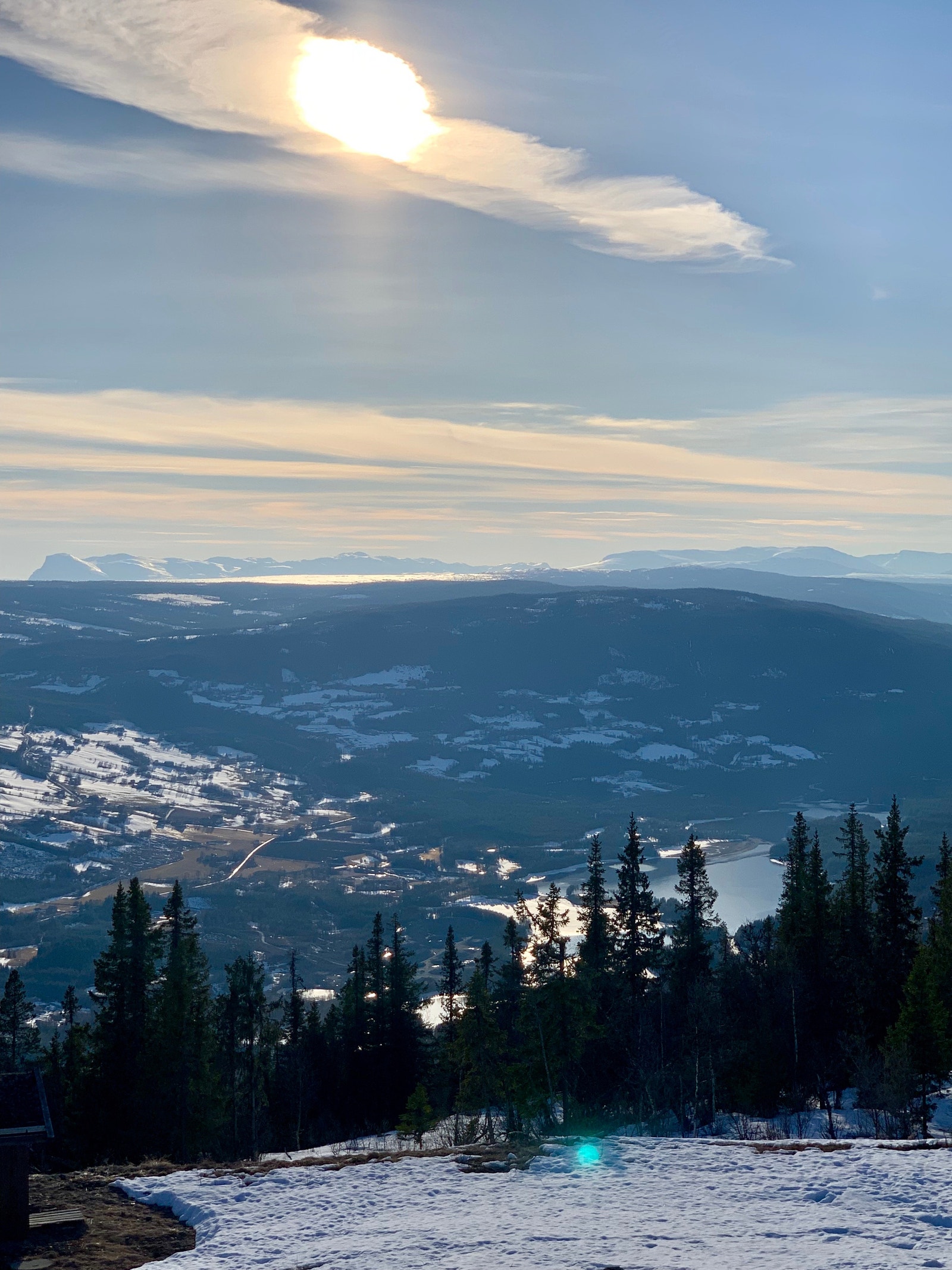 Utsikt fra alpinbakken mot Hemsedalsfjellene Galleribilde