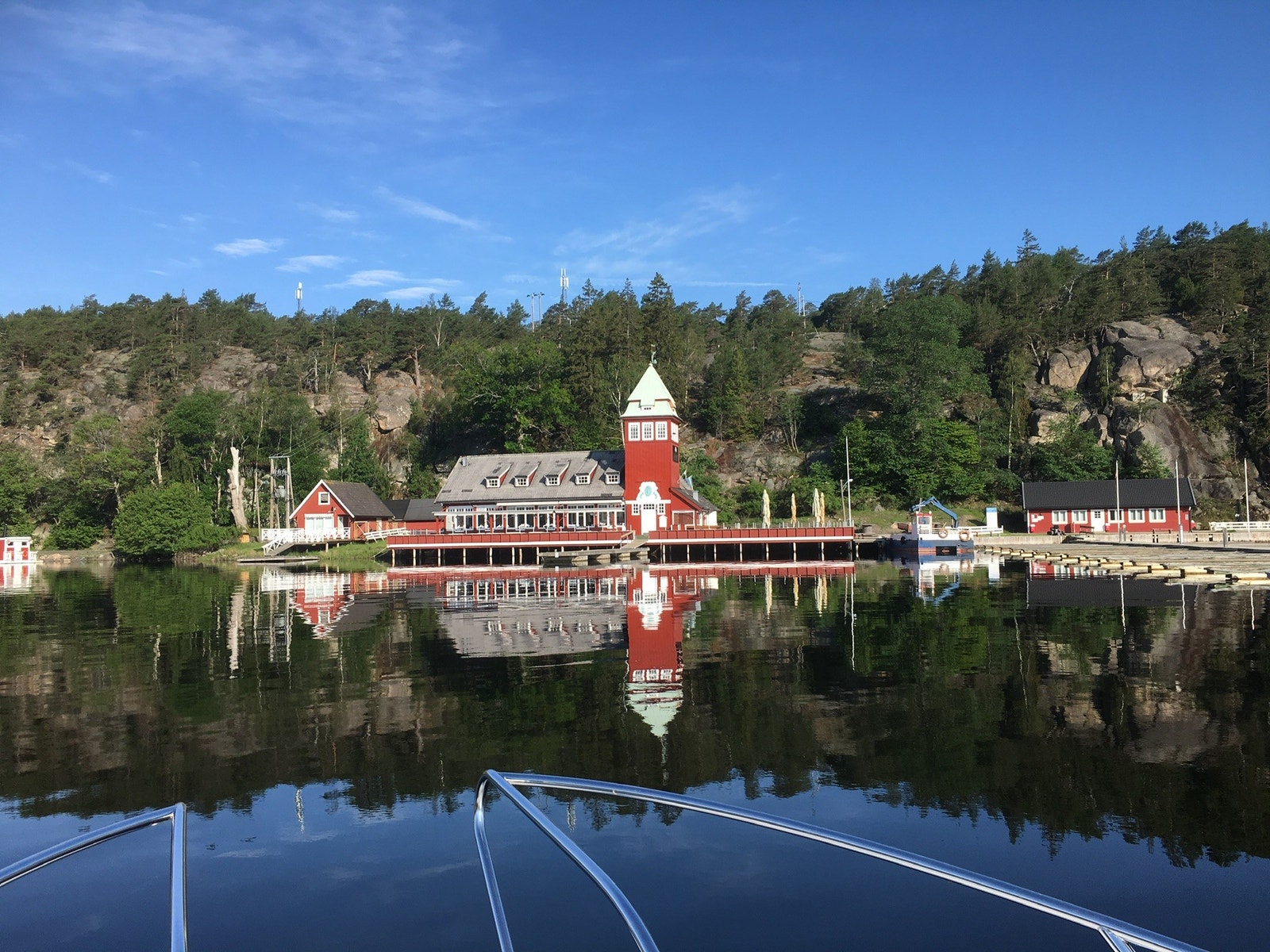 Kort vei til ferge til Hankø Galleribilde