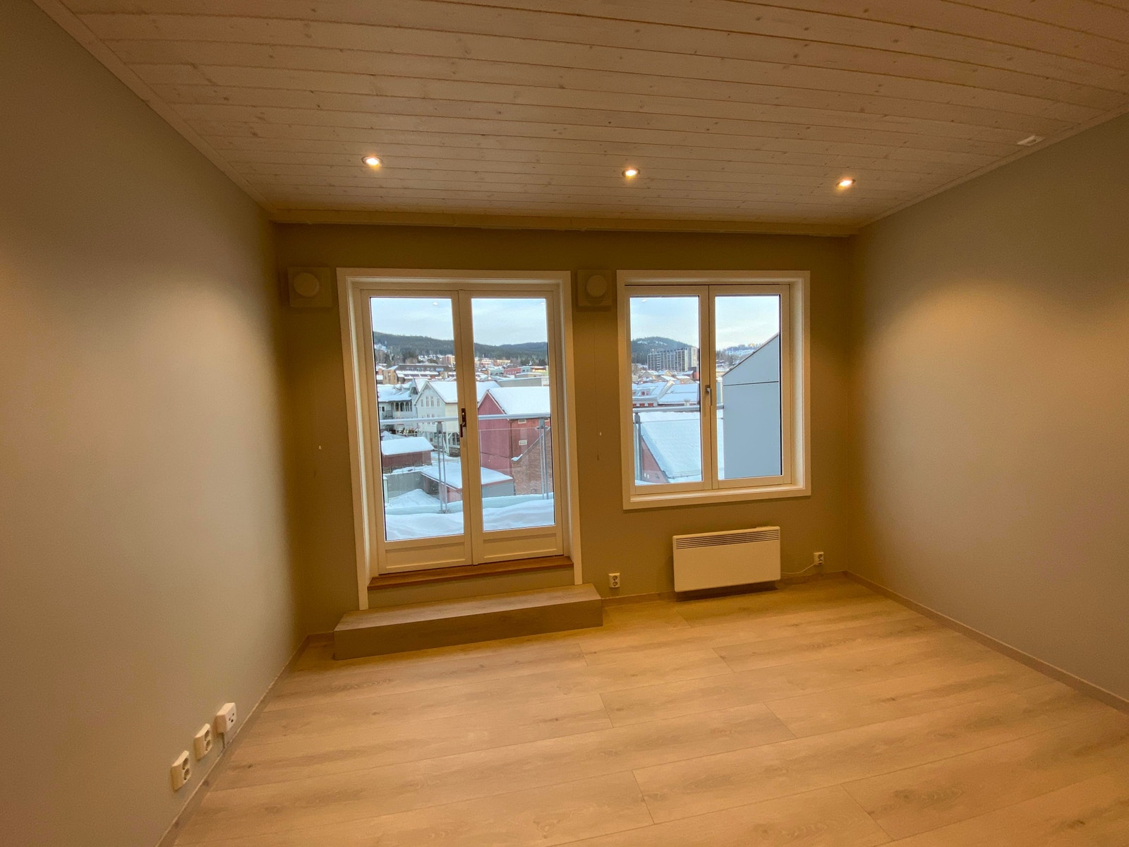 Stue med utgang til egen balkong Galleribilde