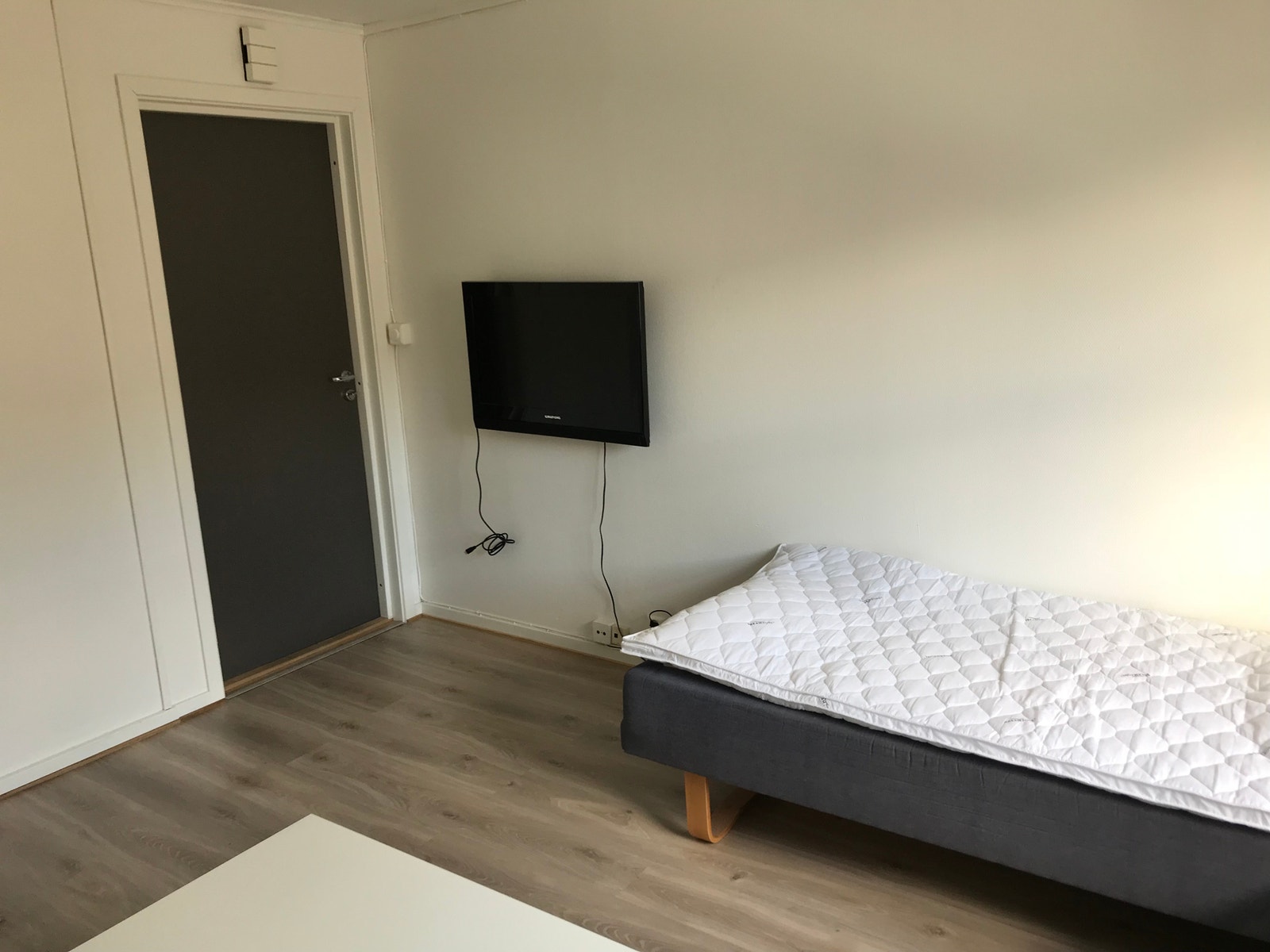 Hybel nr 2 fra annen vinkel Galleribilde