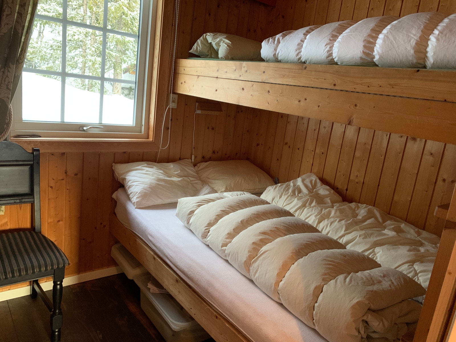 Soverom med familiekøye 120/75 cm Galleribilde