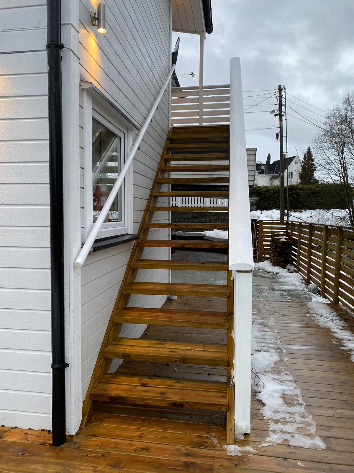 seperat inngang Galleribilde