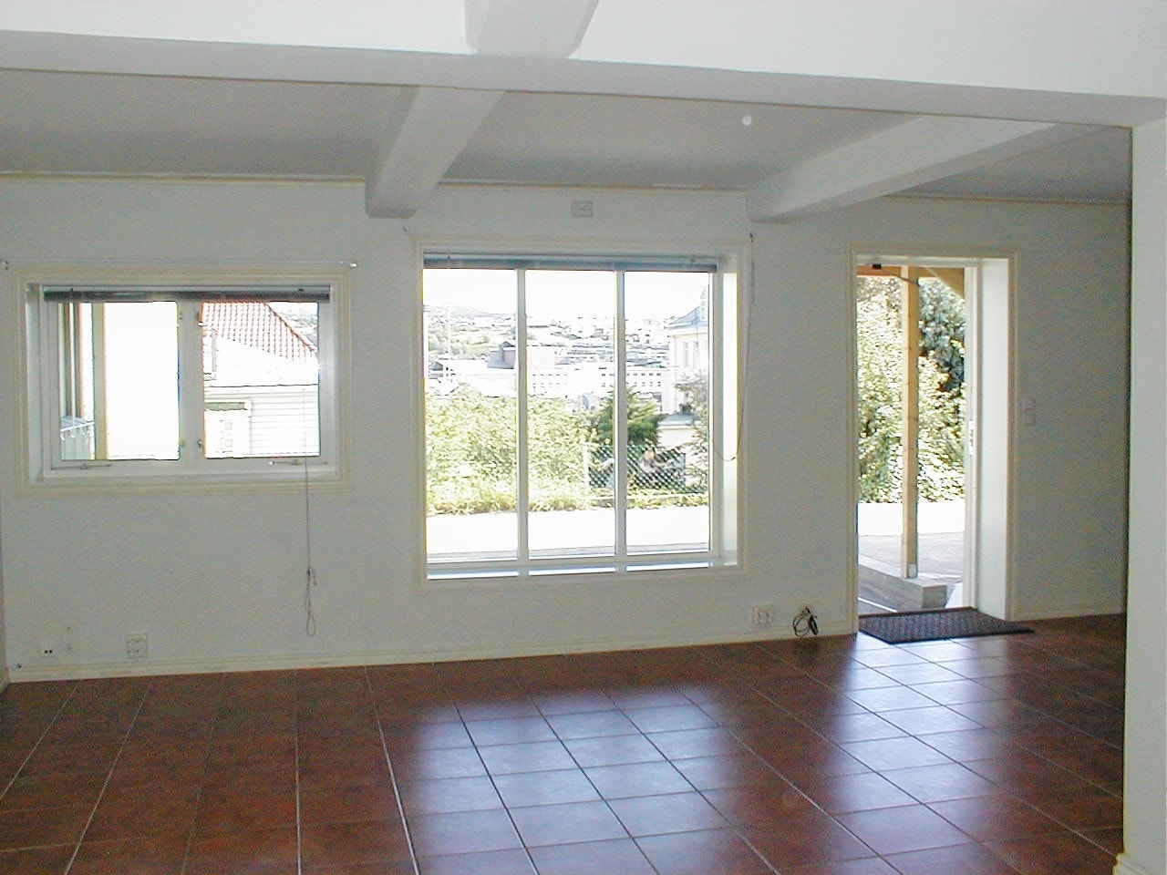 Stue sett fra kjøkken Galleribilde