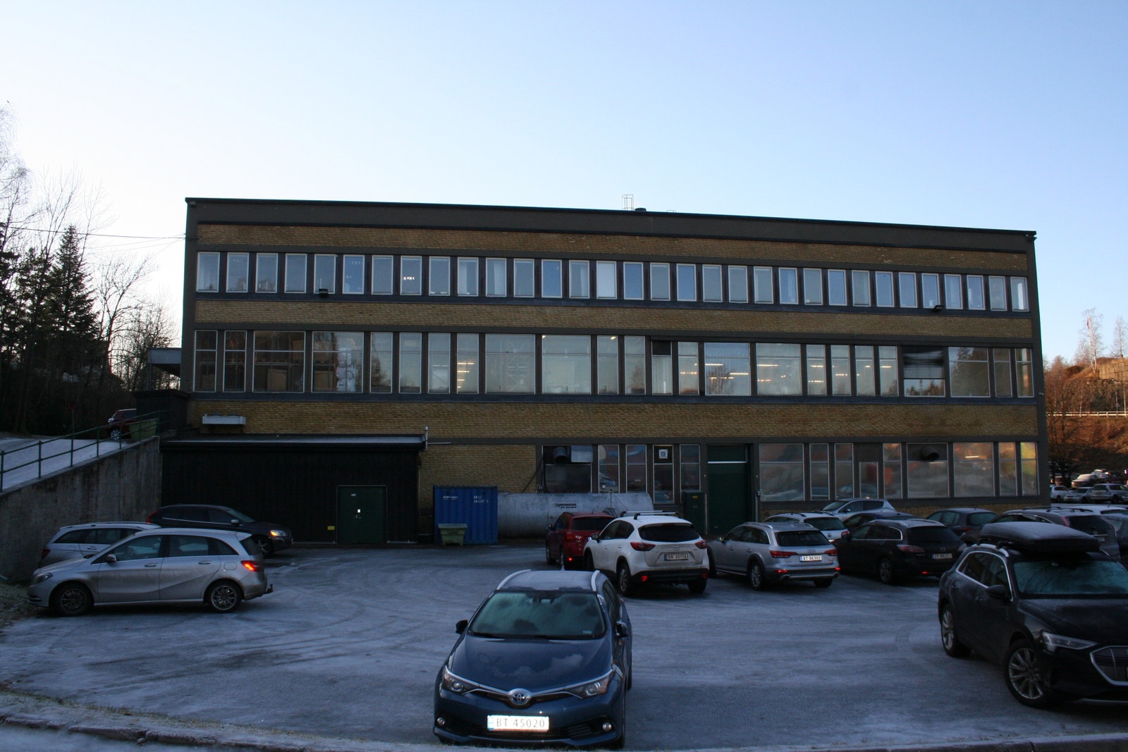 Fasade mot Øst Galleribilde