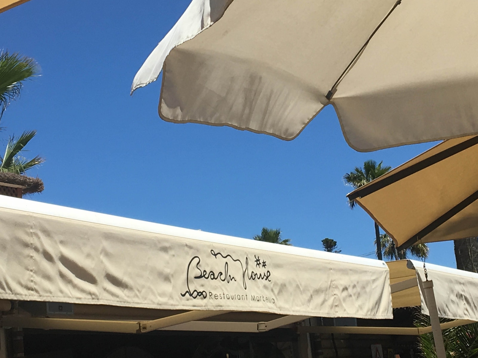 Beach House. flott strand Resturant Galleribilde