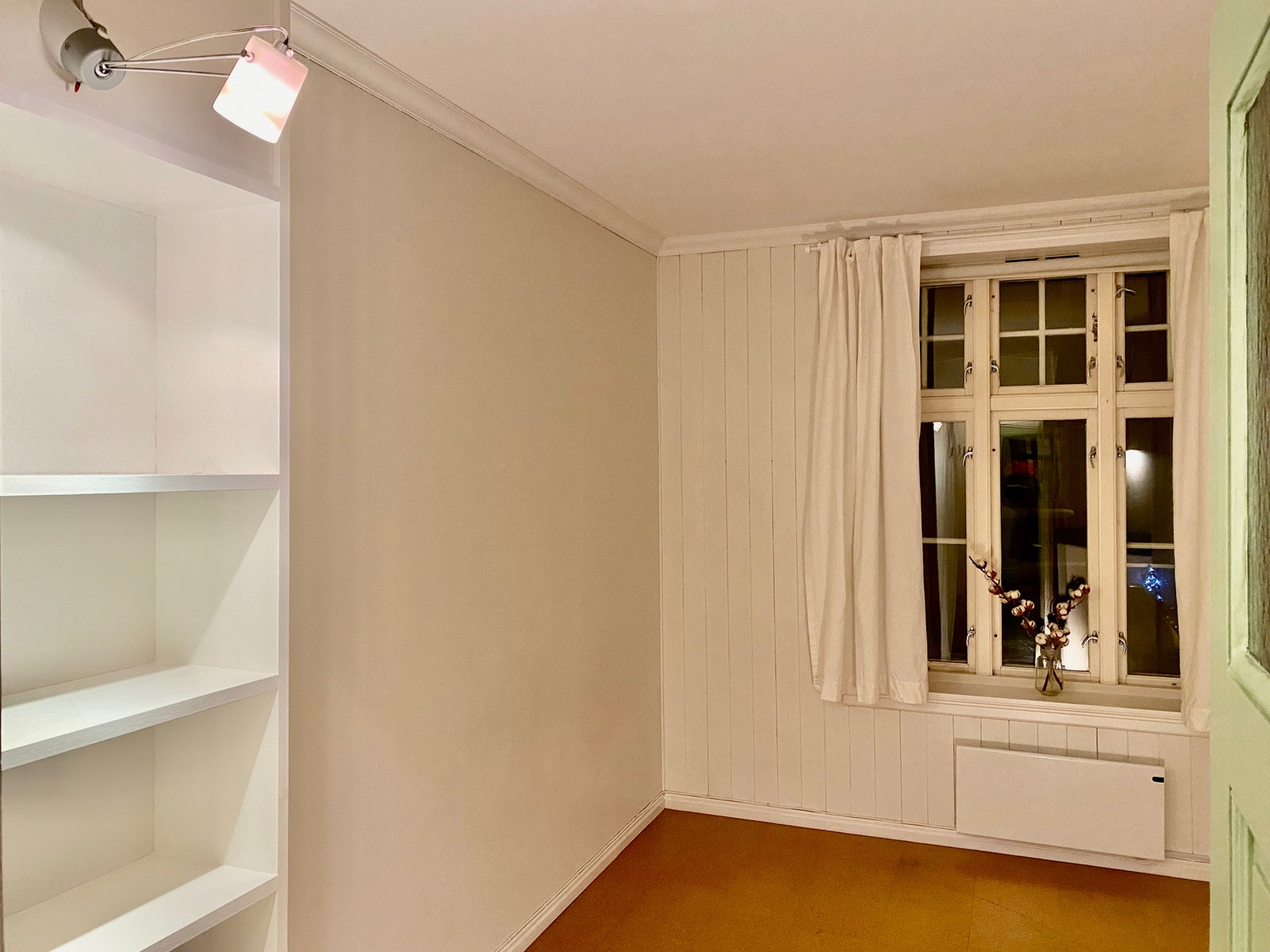 Blikk inn i et av soverommene Galleribilde