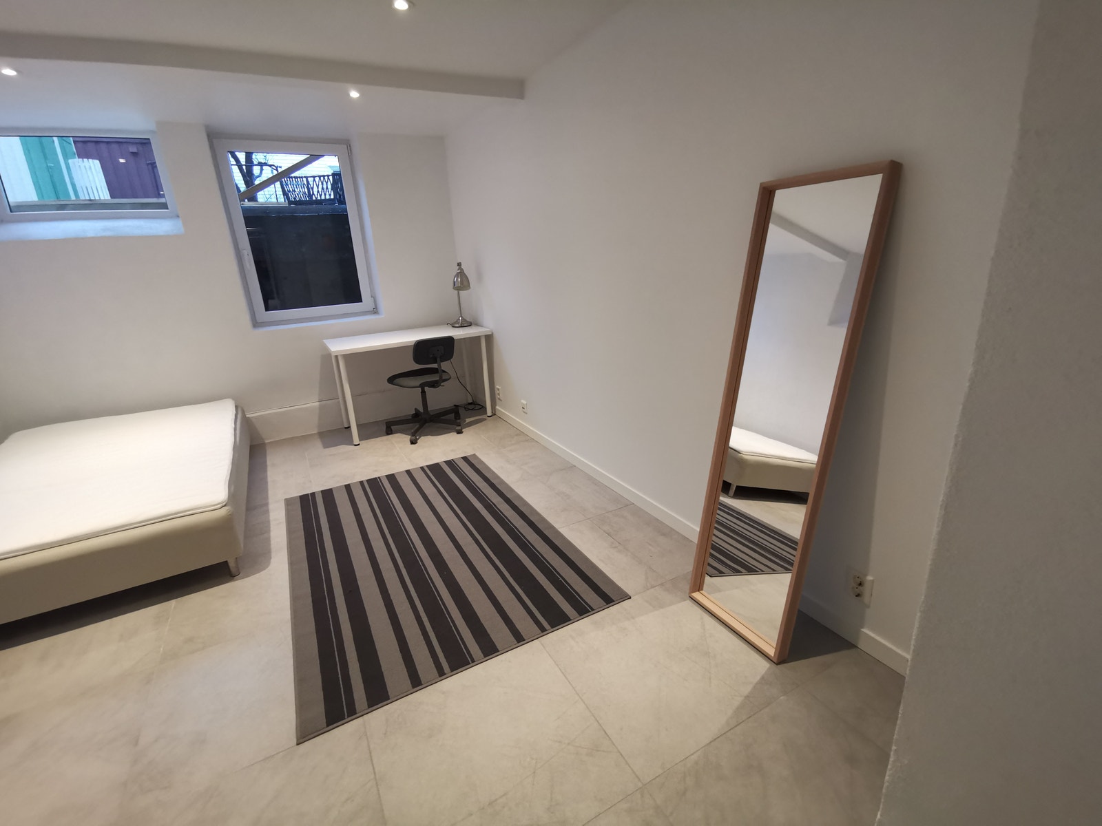 Sov 1. Alle soverommene ser så og si like ut. Galleribilde