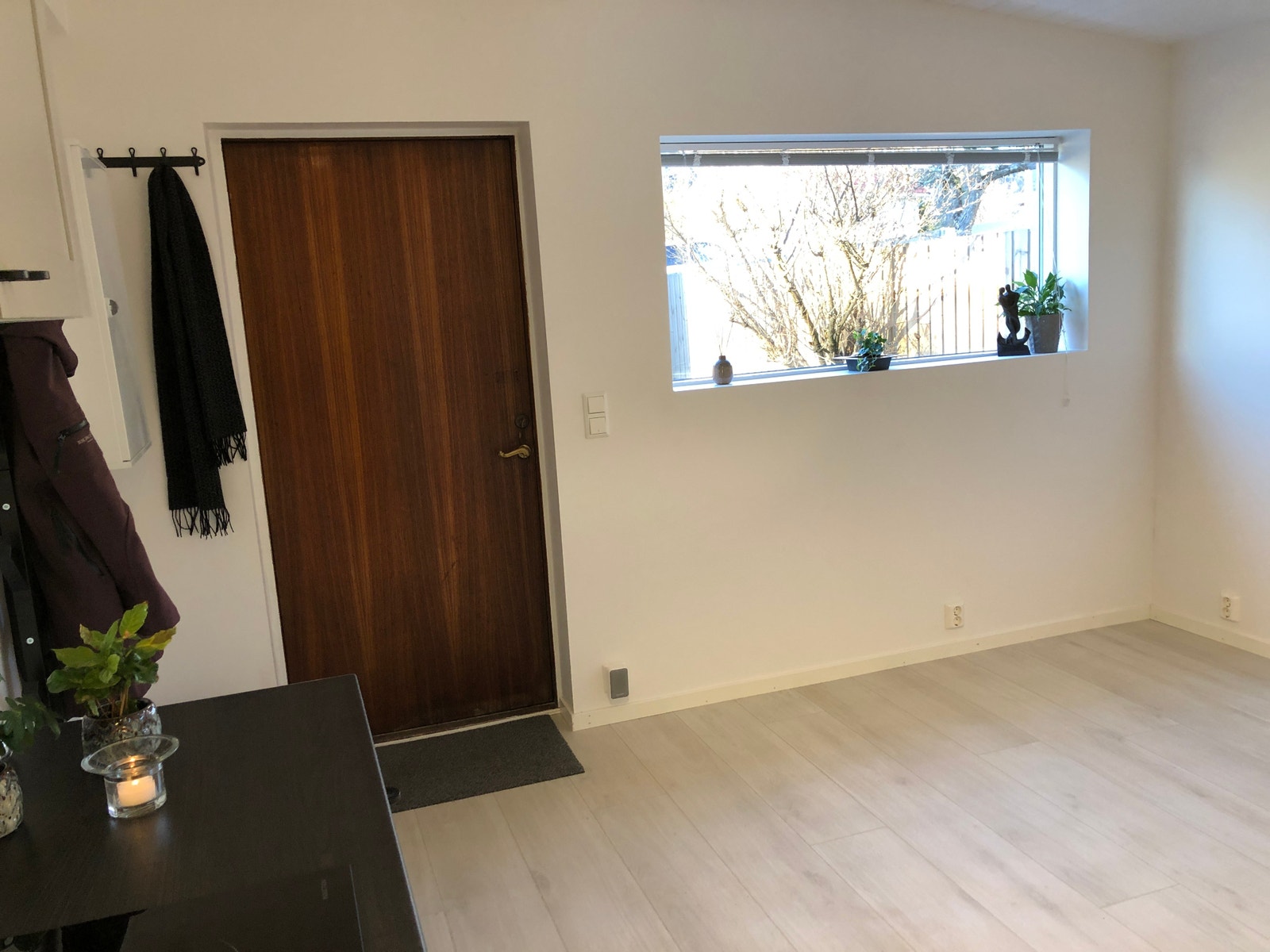 Entré og del av stue Galleribilde