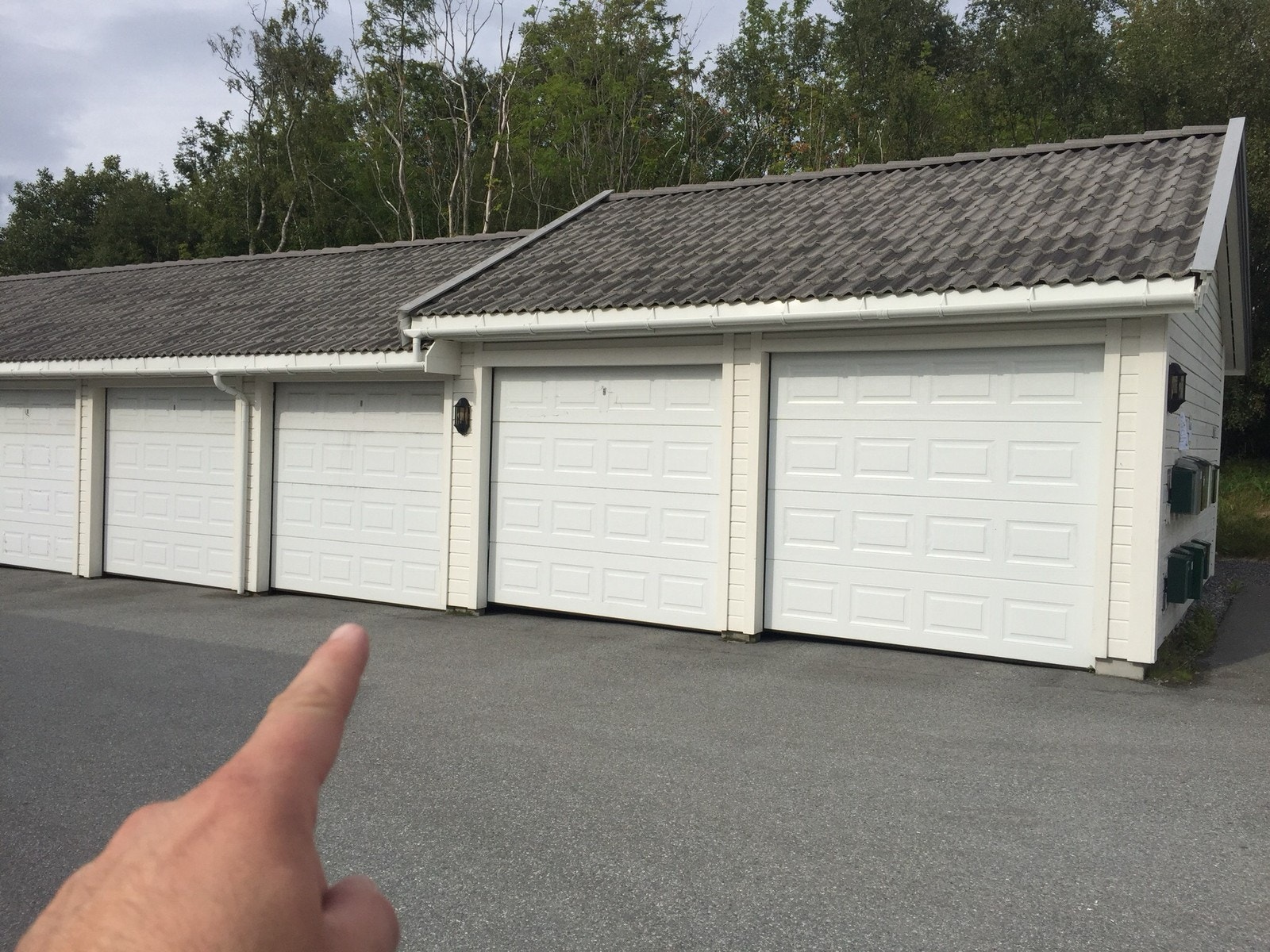 Egen garasje med fjernkontroll Galleribilde