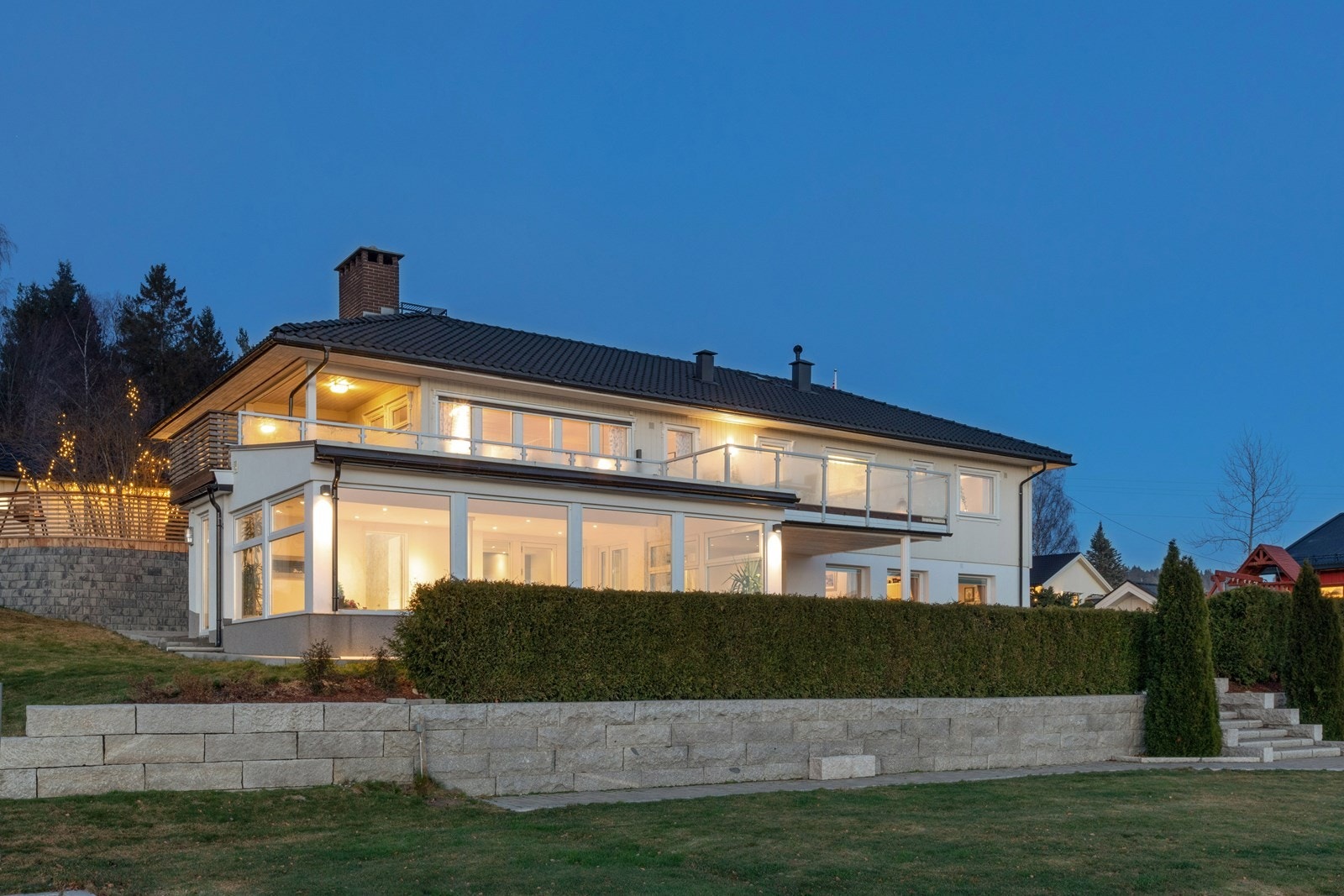 DNB Eiendom v/ Christer Langstrand og Thor Asbjørn Lunde har gleden av å presentere Solberveien 207! Galleribilde