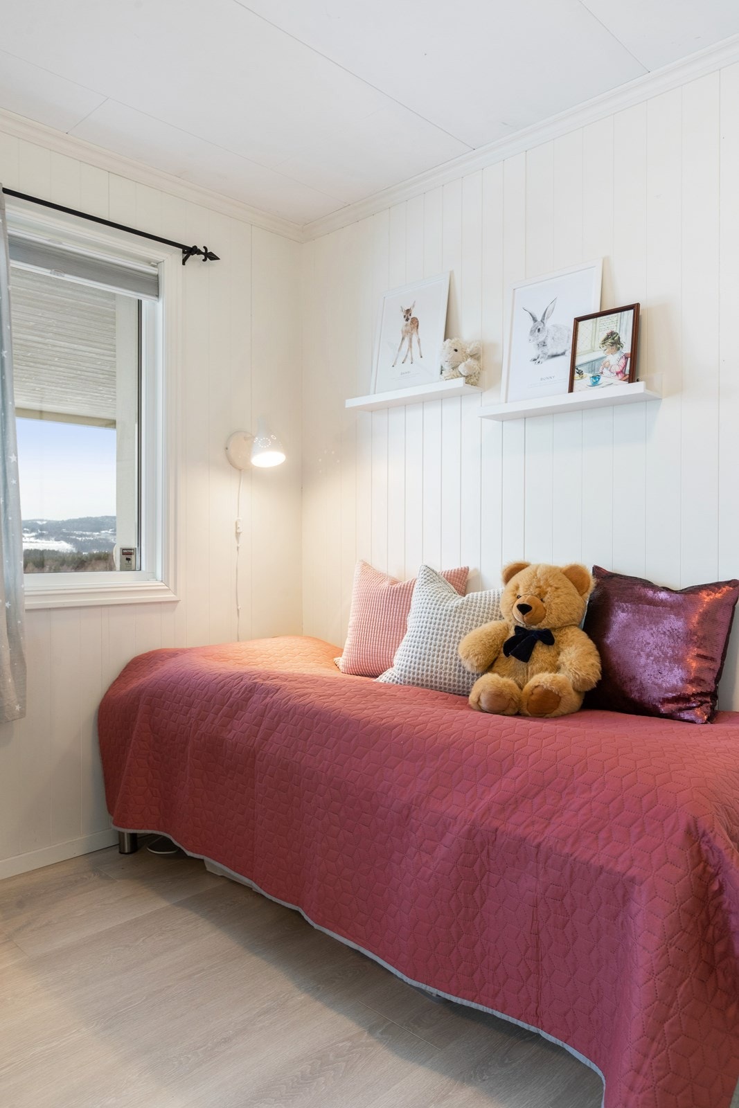 Soverom i underetasje. Galleribilde