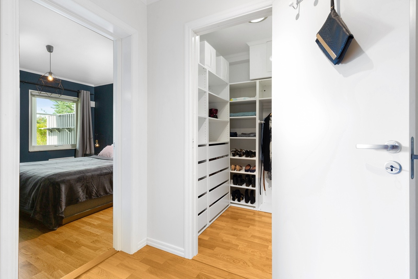 Soverom/hall Galleribilde