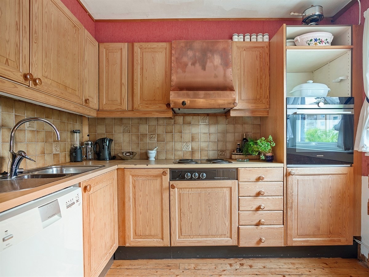 Stort og praktisk kjøkken. Galleribilde