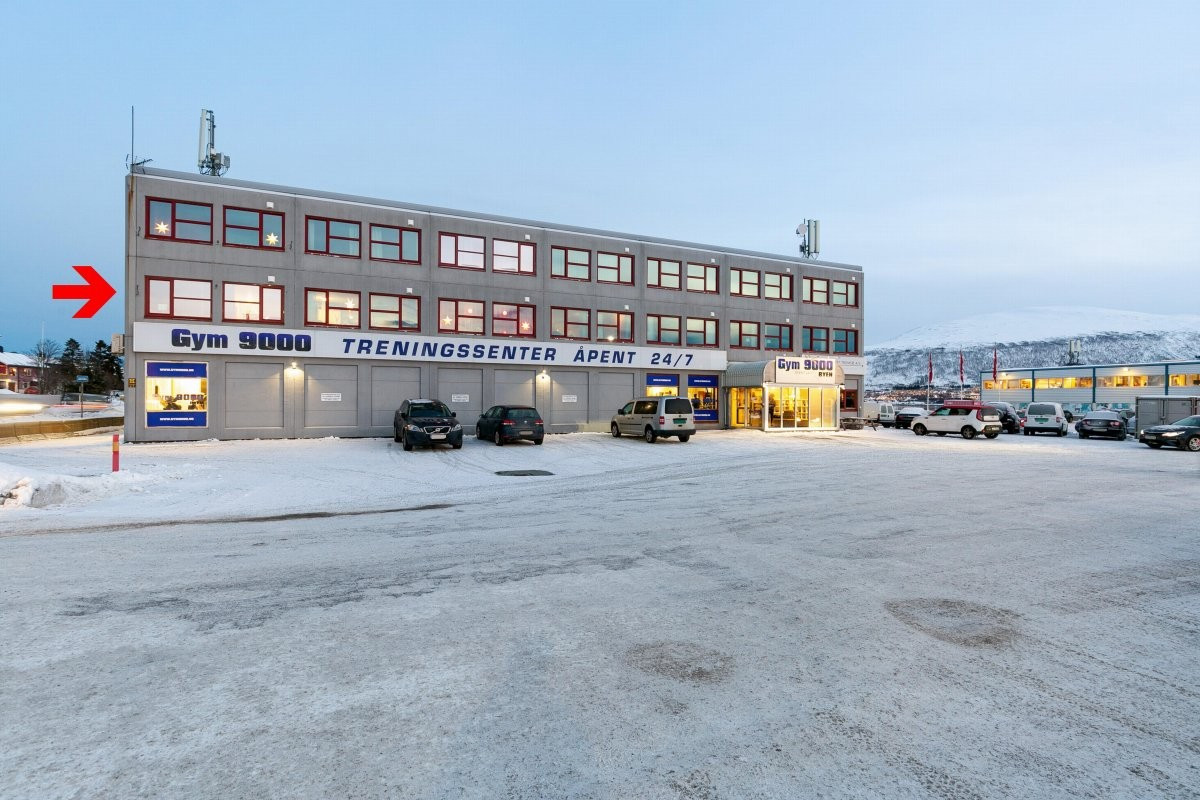 Bygget har treningssenter i underetasje