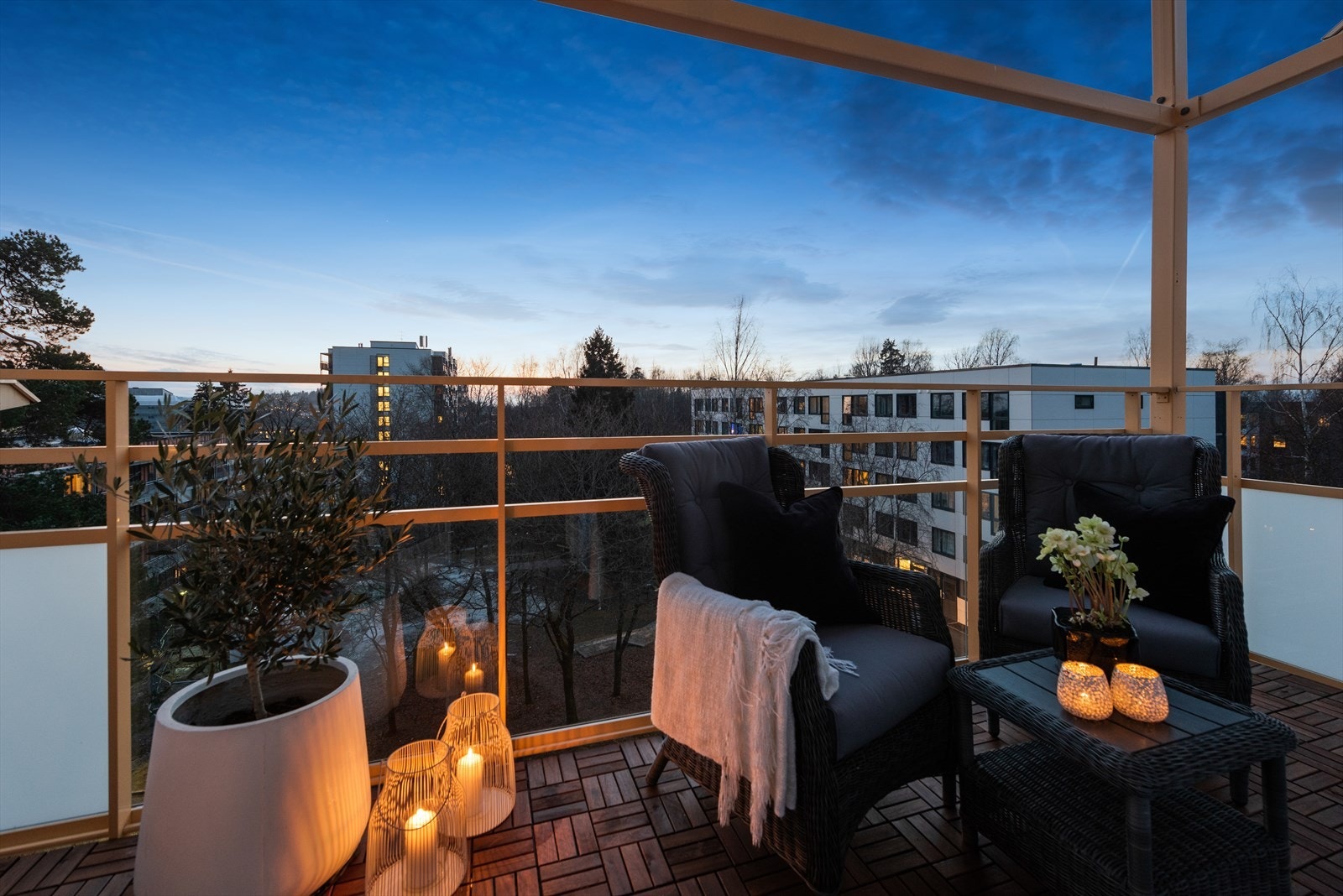 Kveldsstemning på balkongen! Galleribilde