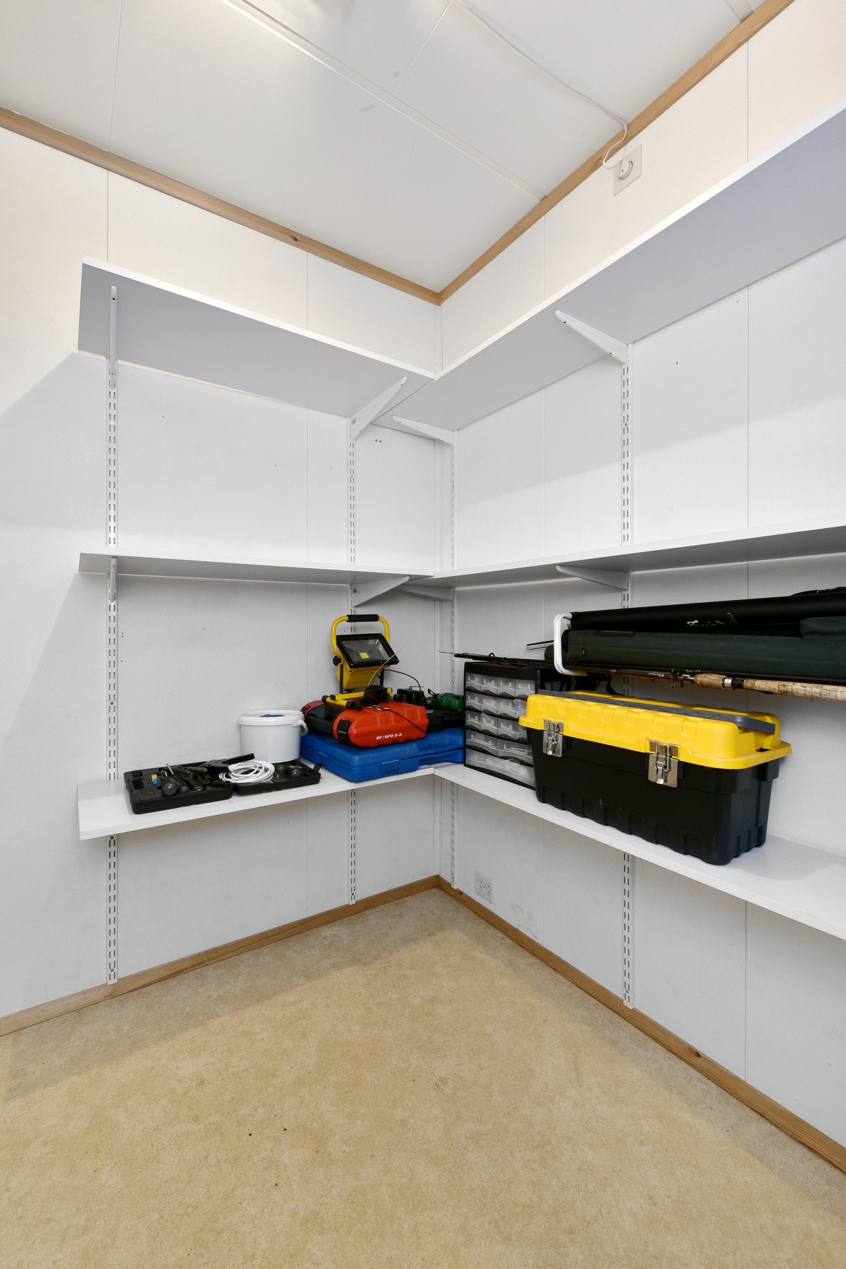 Ekstra lagringsplass finnes på loftet og i en bod tilliggende gangen. Galleribilde