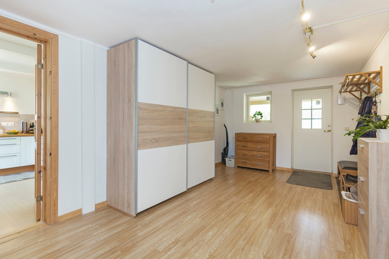 Entre/gang. Galleribilde