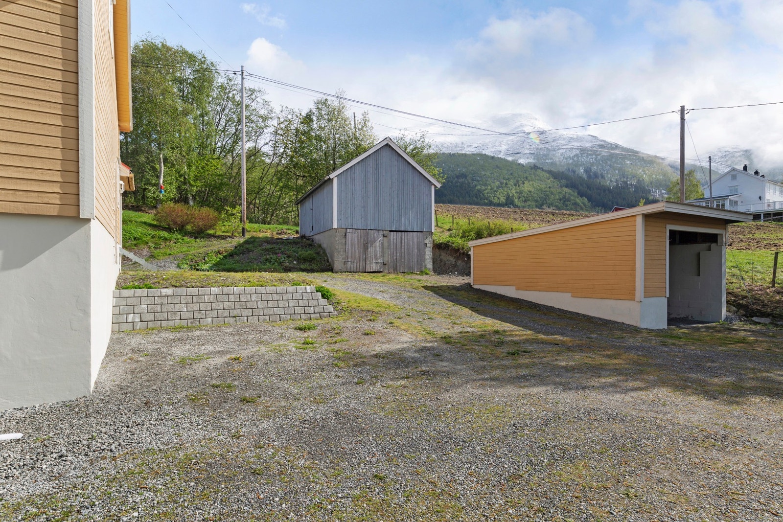 Uthus fra 1950 på ca 94 kvm. Galleribilde