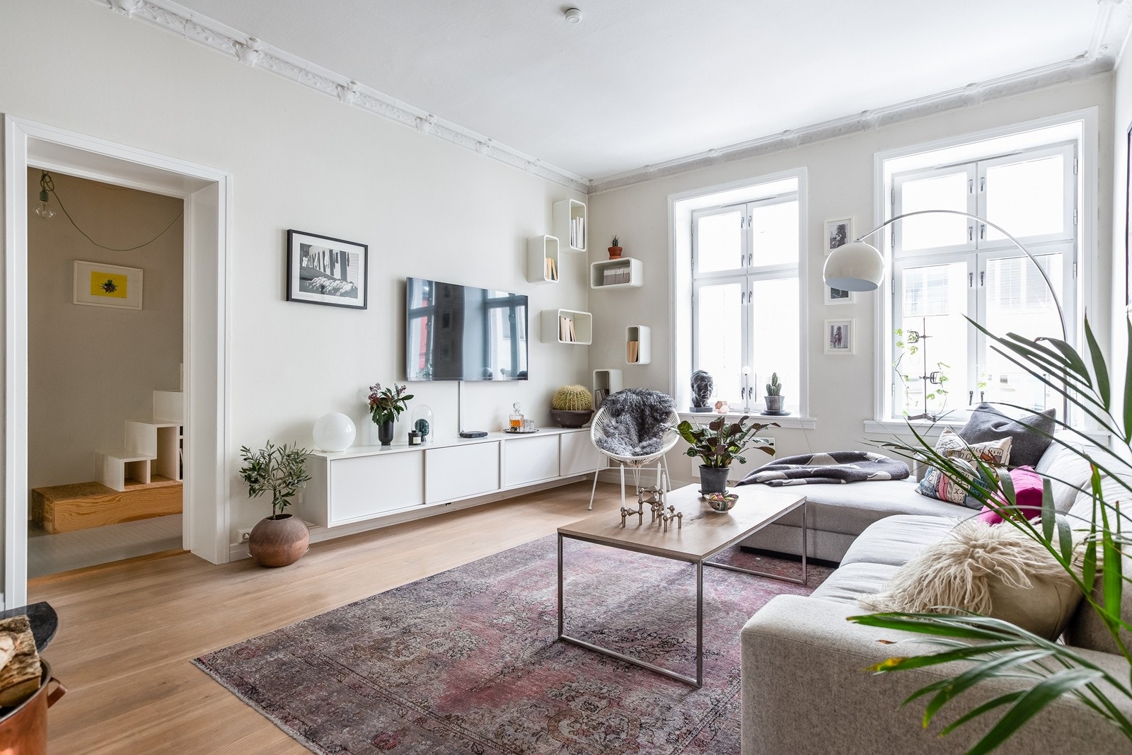 Velkommen til Østerdalsgata 6 A - En nydelig og meget romslig 3-roms med herlig balkong beliggende i et attraktivt borettslag Galleribilde