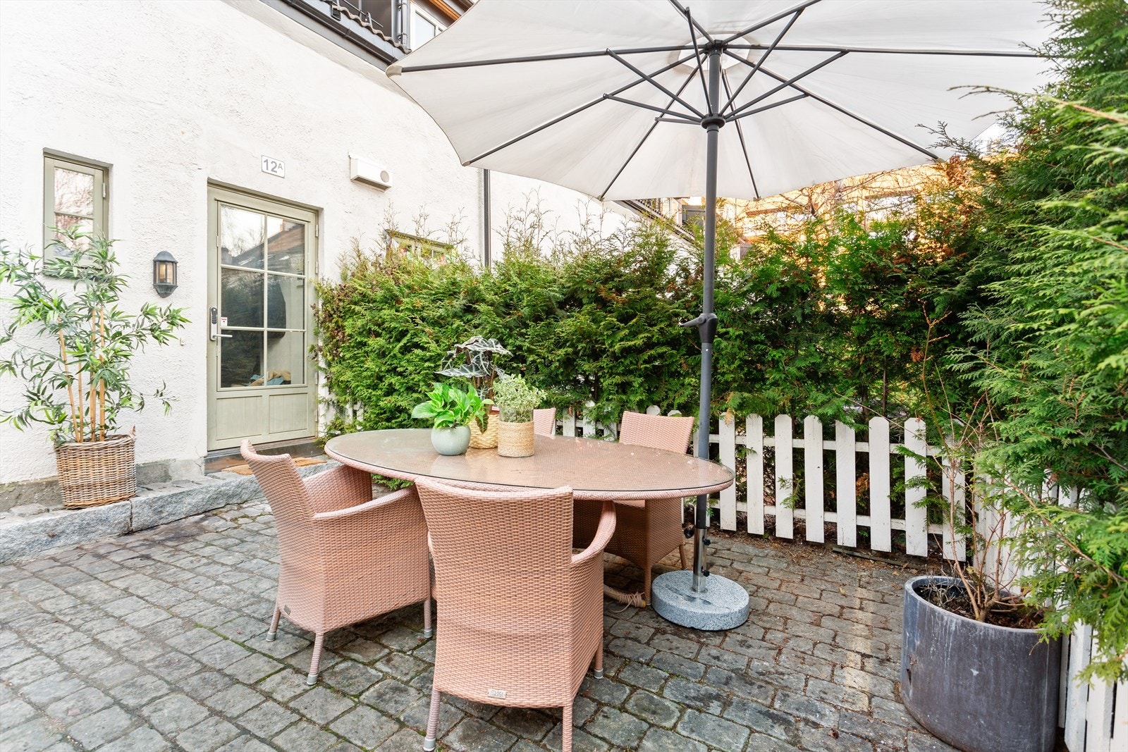 Privat inngangsparti. Galleribilde