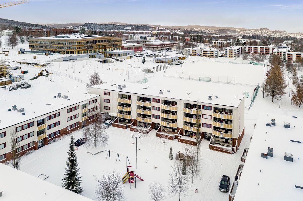 På Saupstad har du tilgang til alle hverdagsnødvendigheter. I tillegg er det ca. 10 minutters gange til Heimdal sentrum, samt at Trondheim sentrum ligger kun 16 minutter unna i bil. Galleribilde