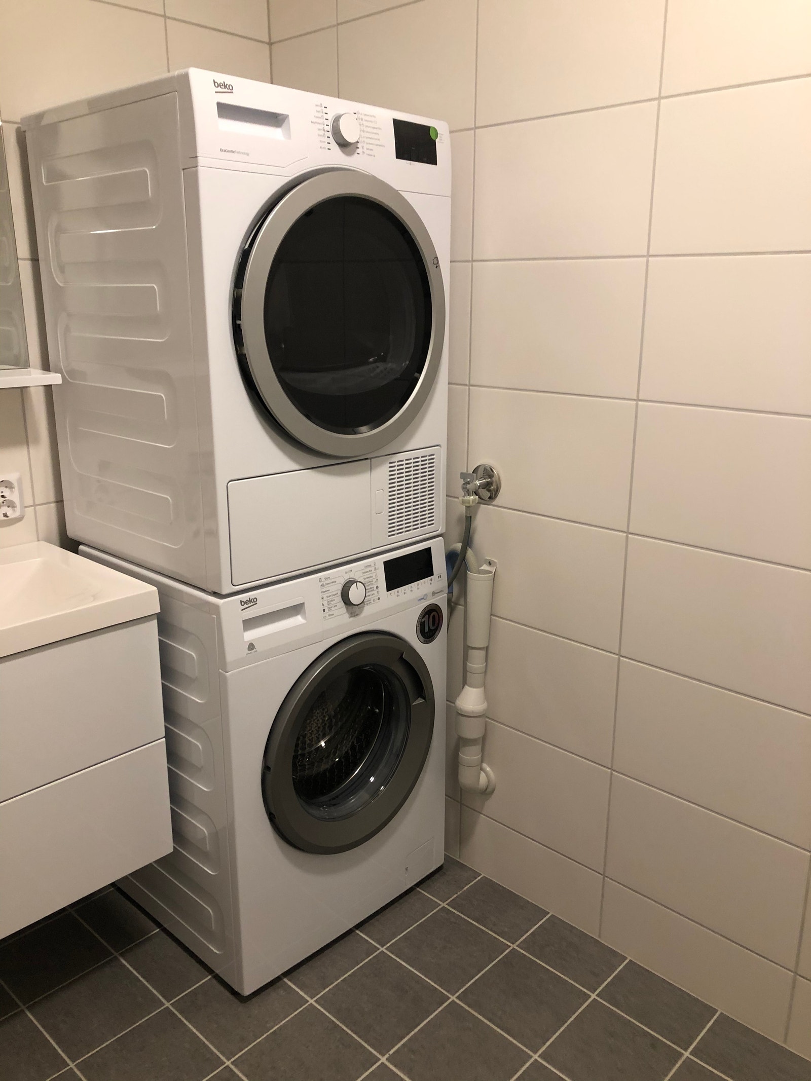 Tørketrommel og vaskemaskin. Galleribilde