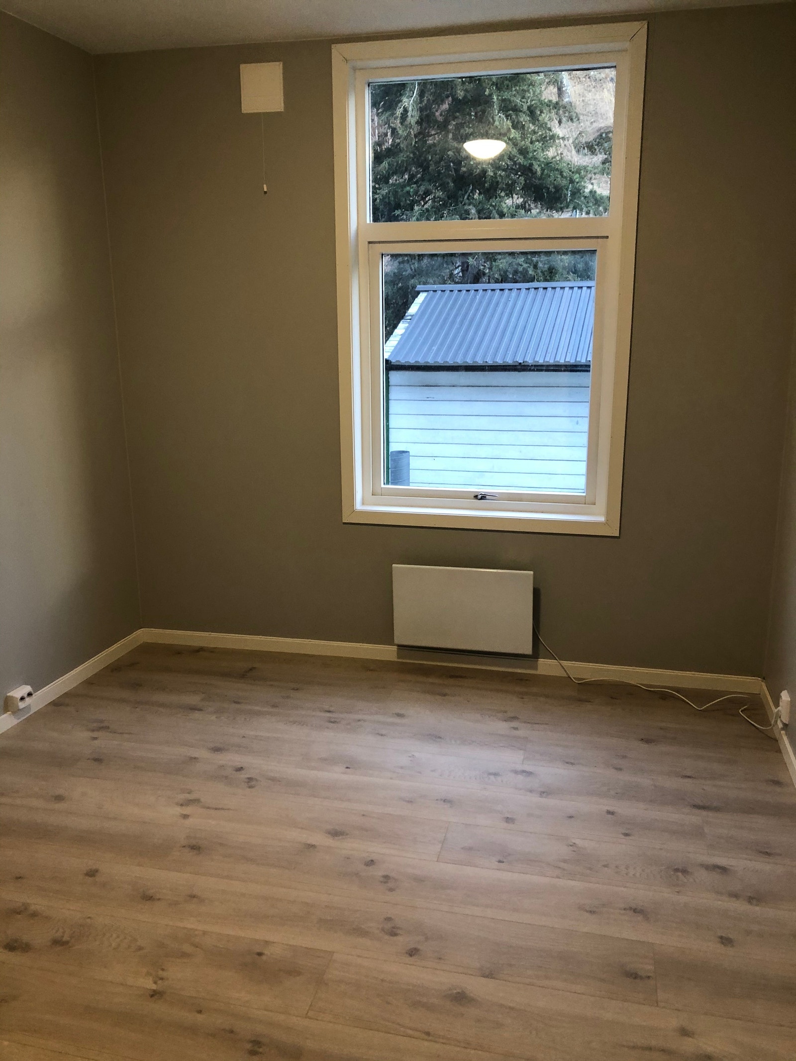 Soverom 5 mot bakgård. Galleribilde