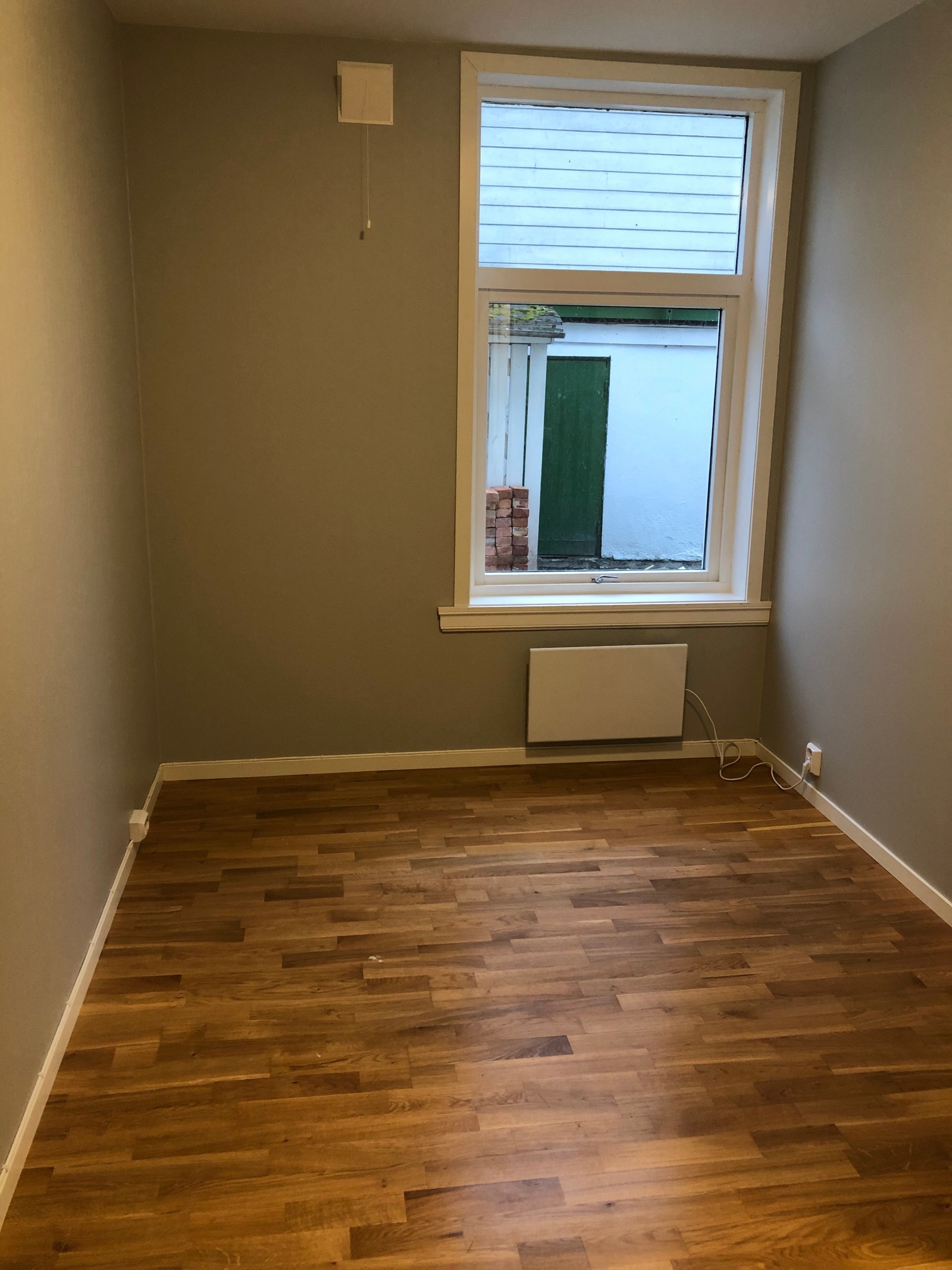 Soverom 5 mot bakgård. Galleribilde