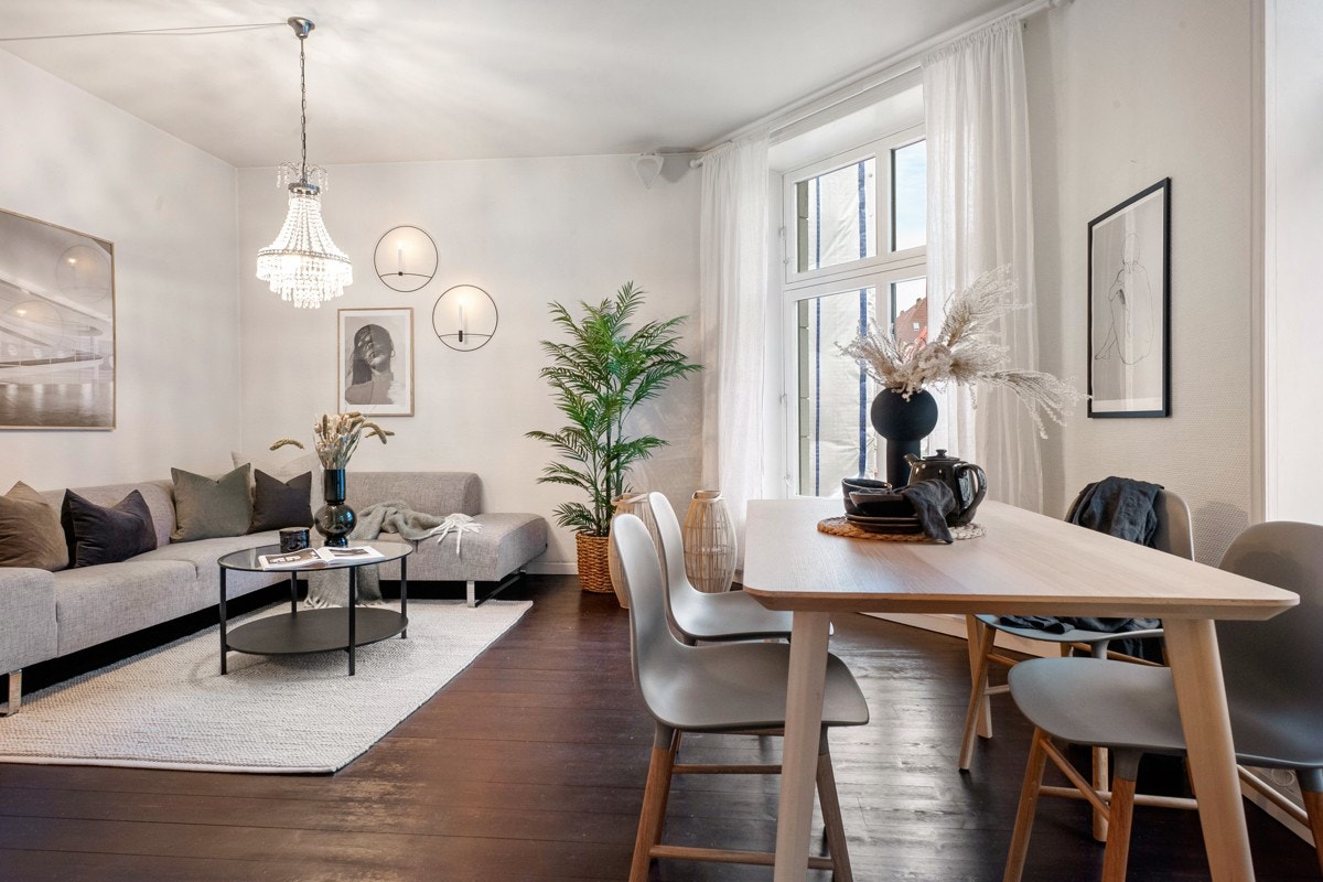 - Sameiet Welhavens gate består av 11 seksjoner og bygården ble seksjonert i 1997 - Galleribilde