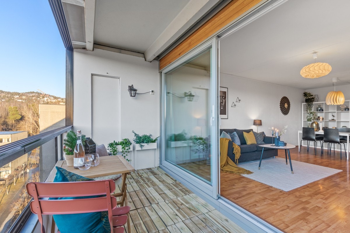 Balkongen vender mot nordvest Galleribilde