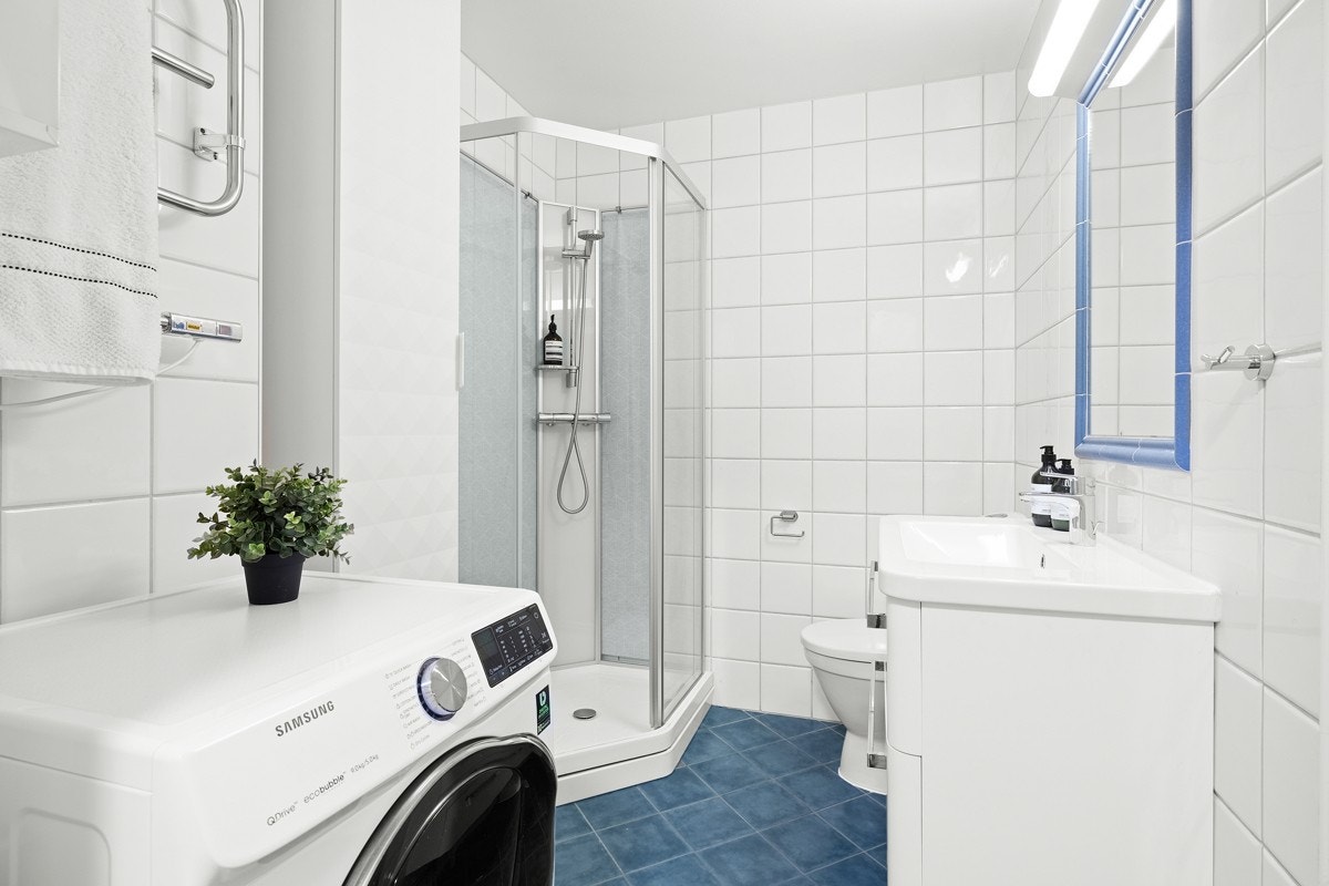 Flislagt bad/wc med gulvvarme Galleribilde