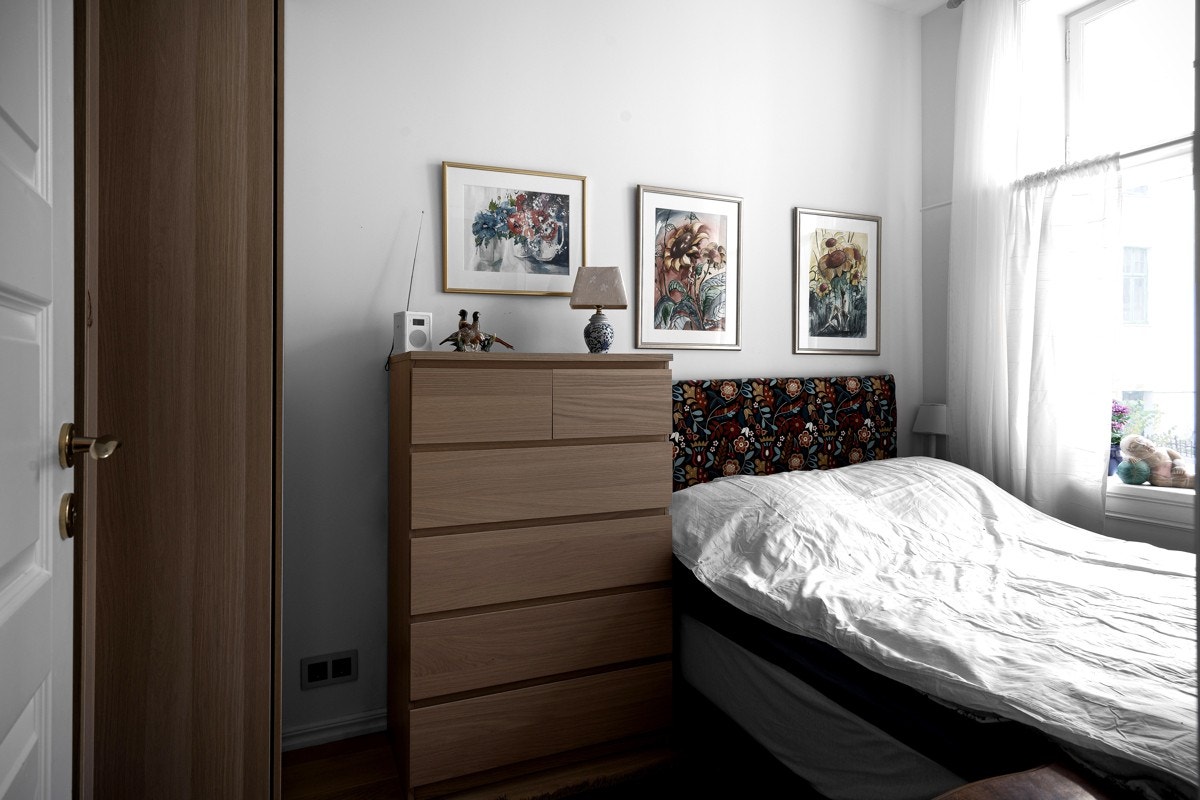 Soverom i hybel. Galleribilde