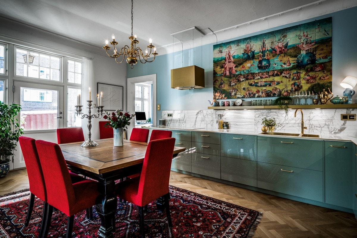 Spisekjøkkenet har utgang til vestvendt balkong med gode solforhold. Galleribilde