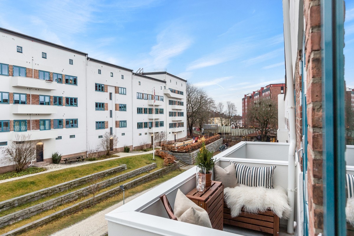 Boligen er gjennomgående og har utgang til sydøstvendt balkong Galleribilde